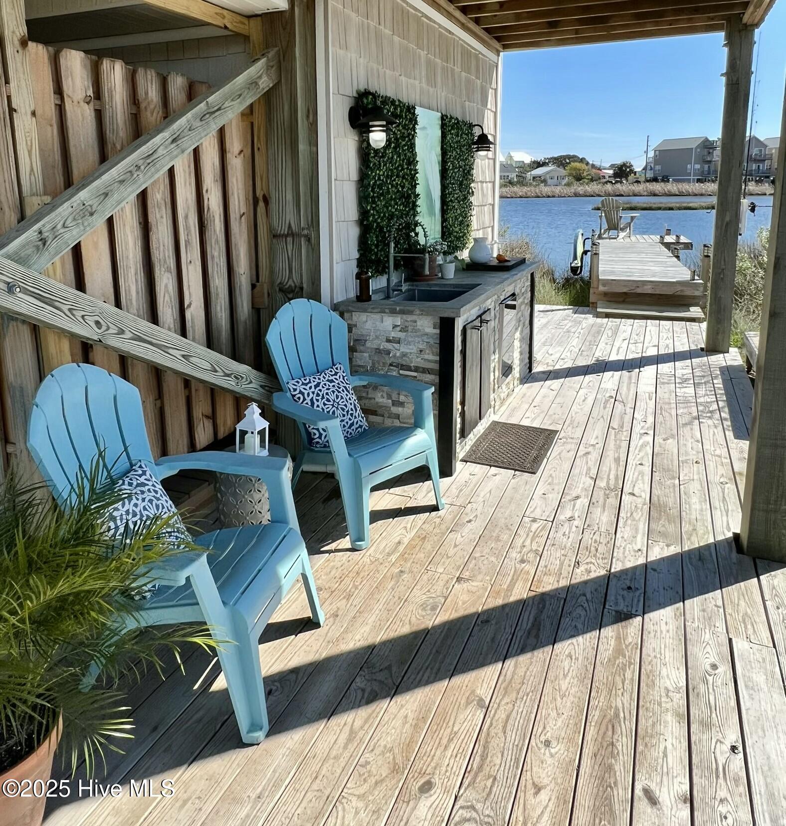 100488869 | Photo 41