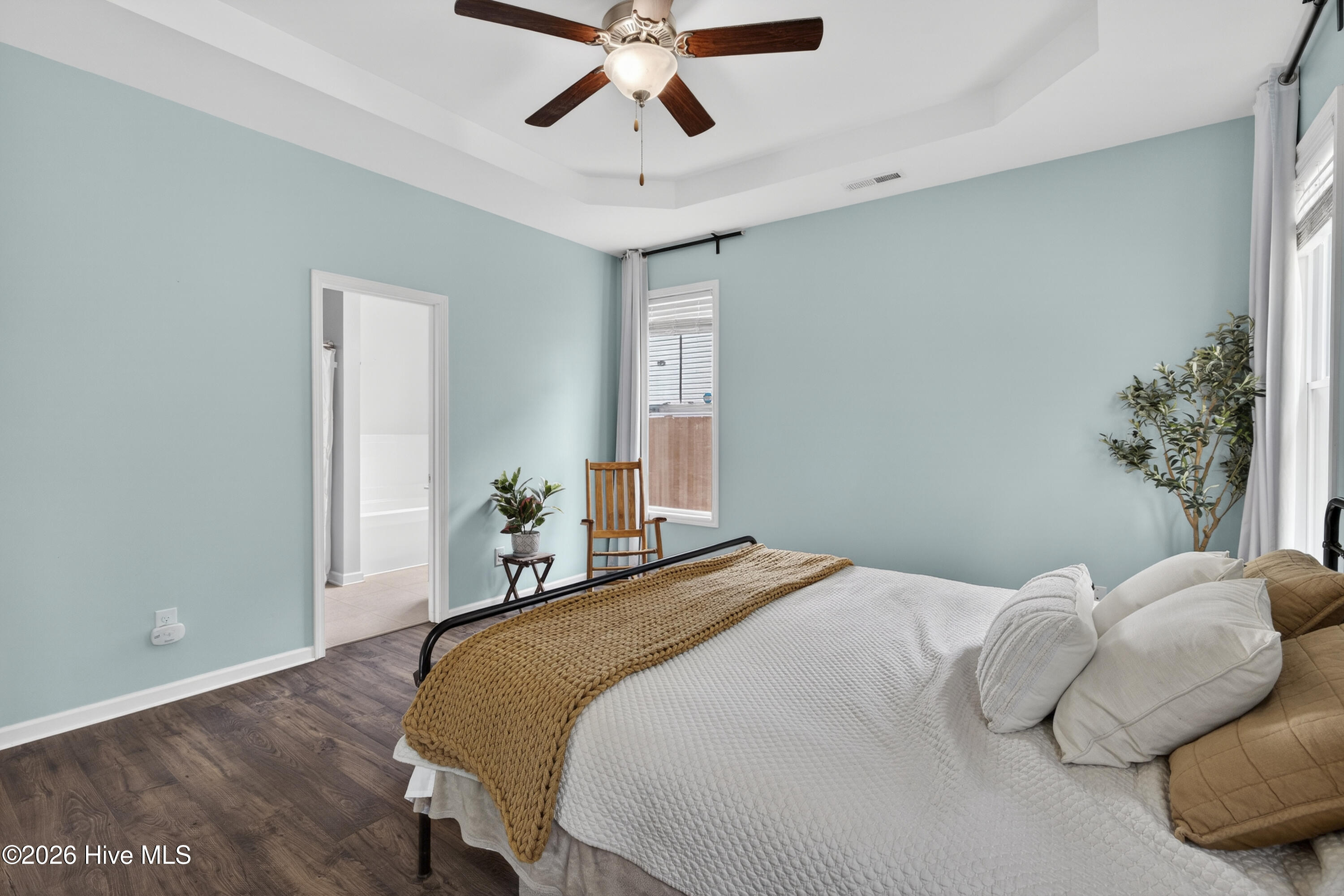 100564462 | Photo 18