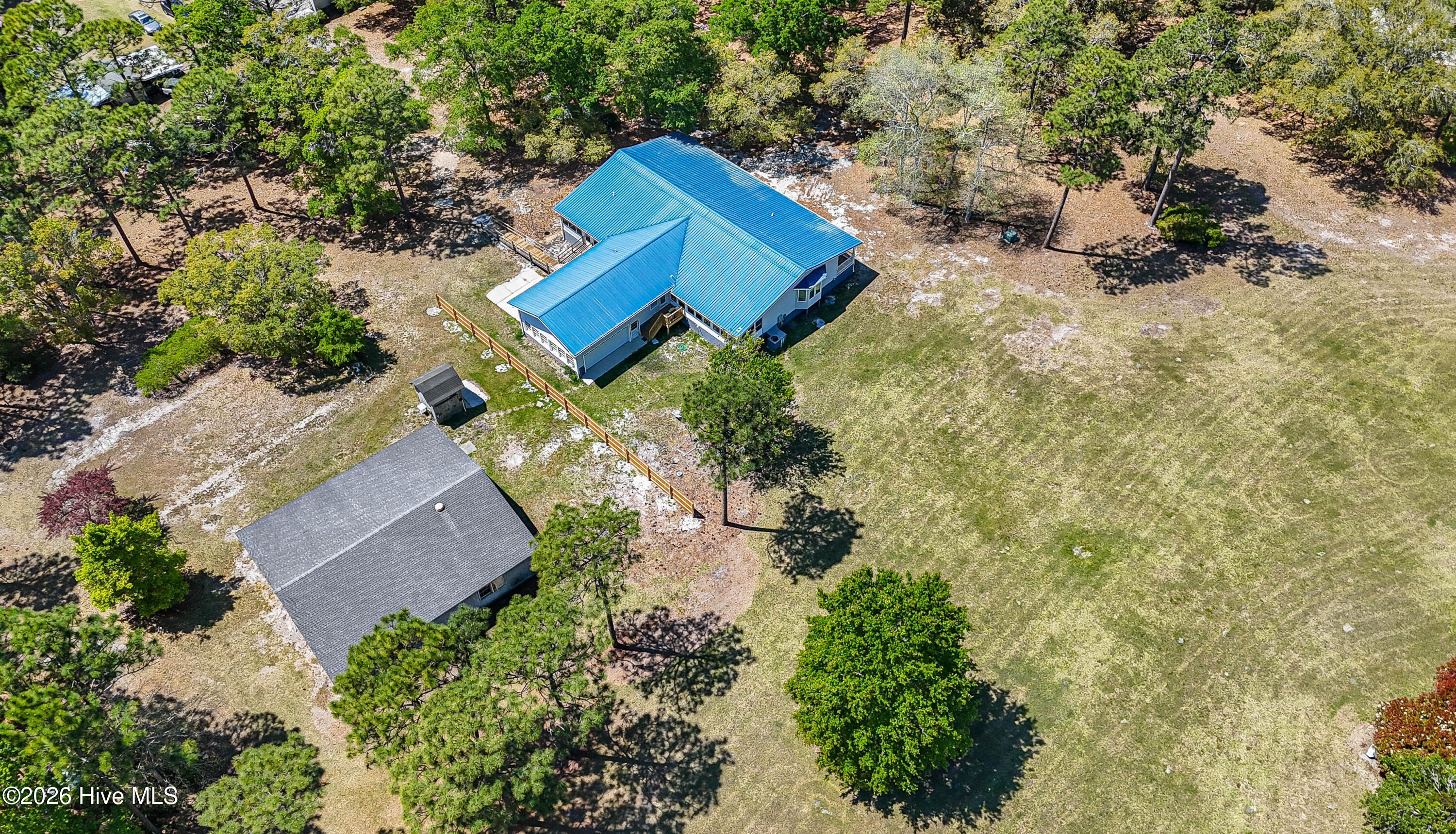 100567372 | Photo 90