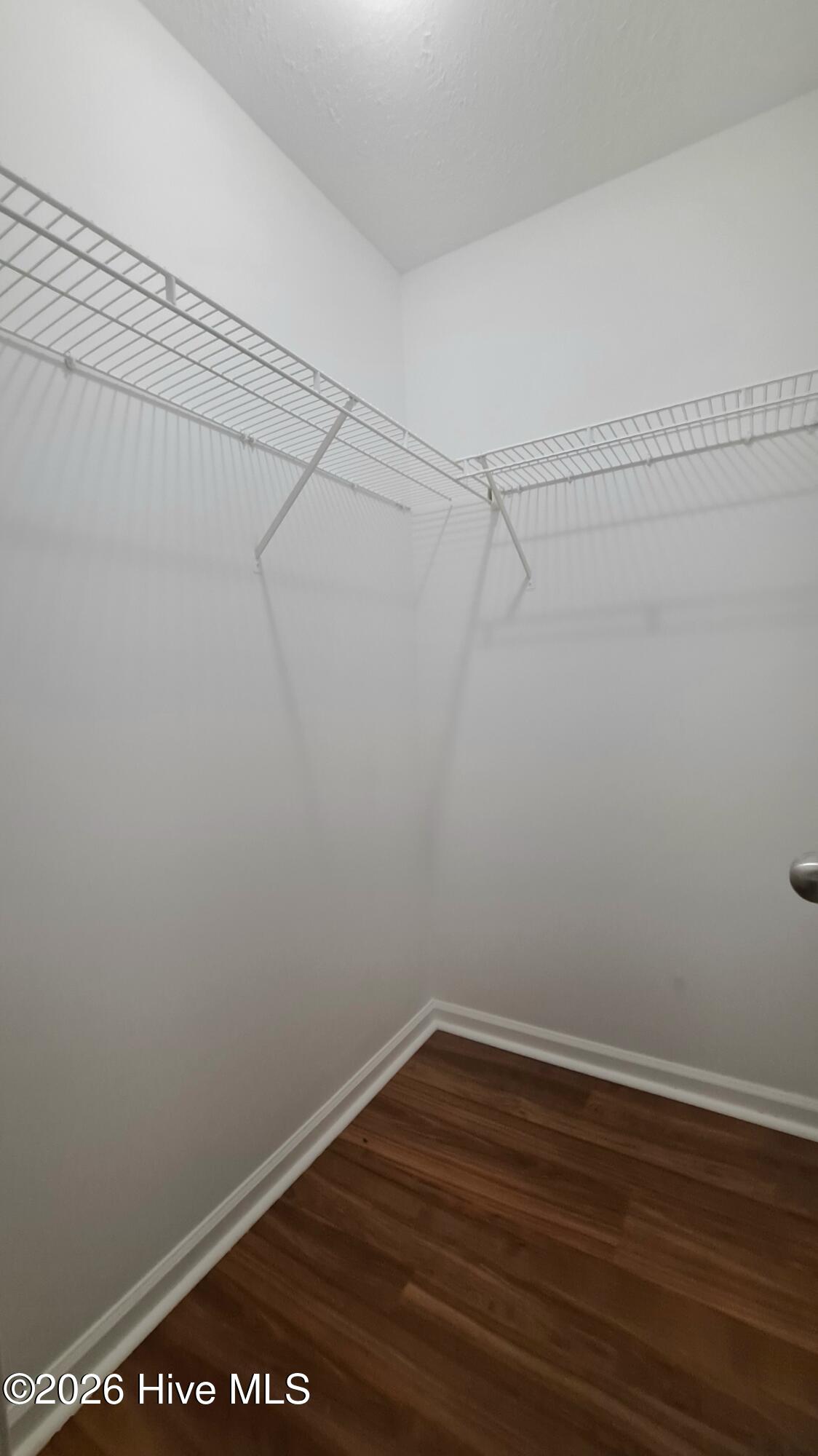 100562478 | Photo 18