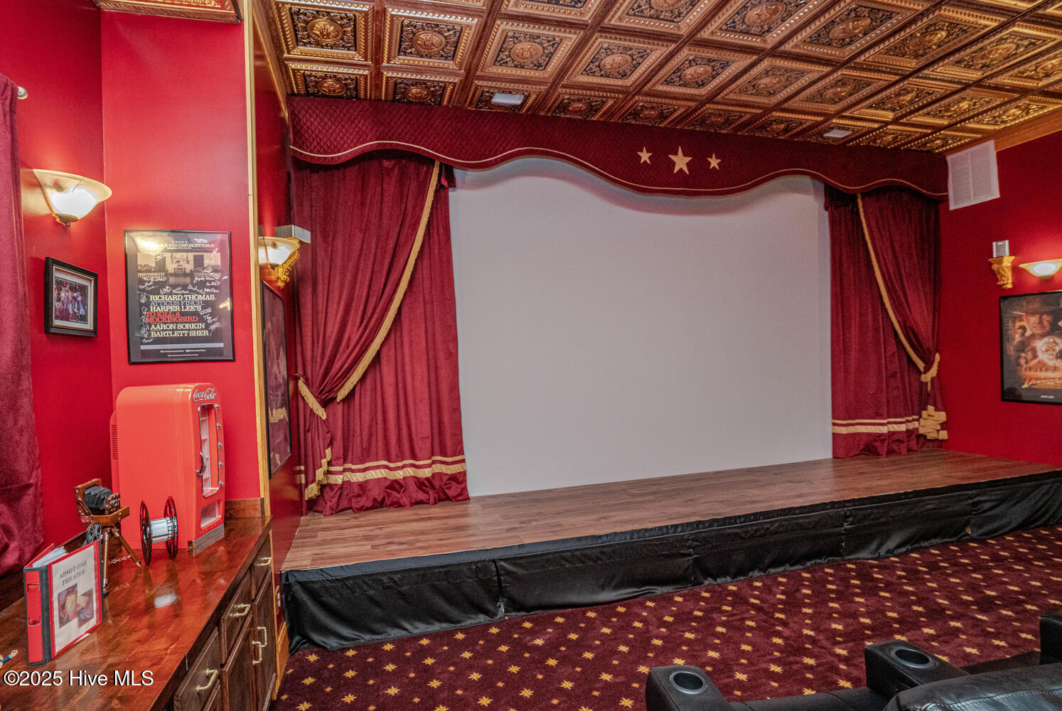 100534571 | Photo 69