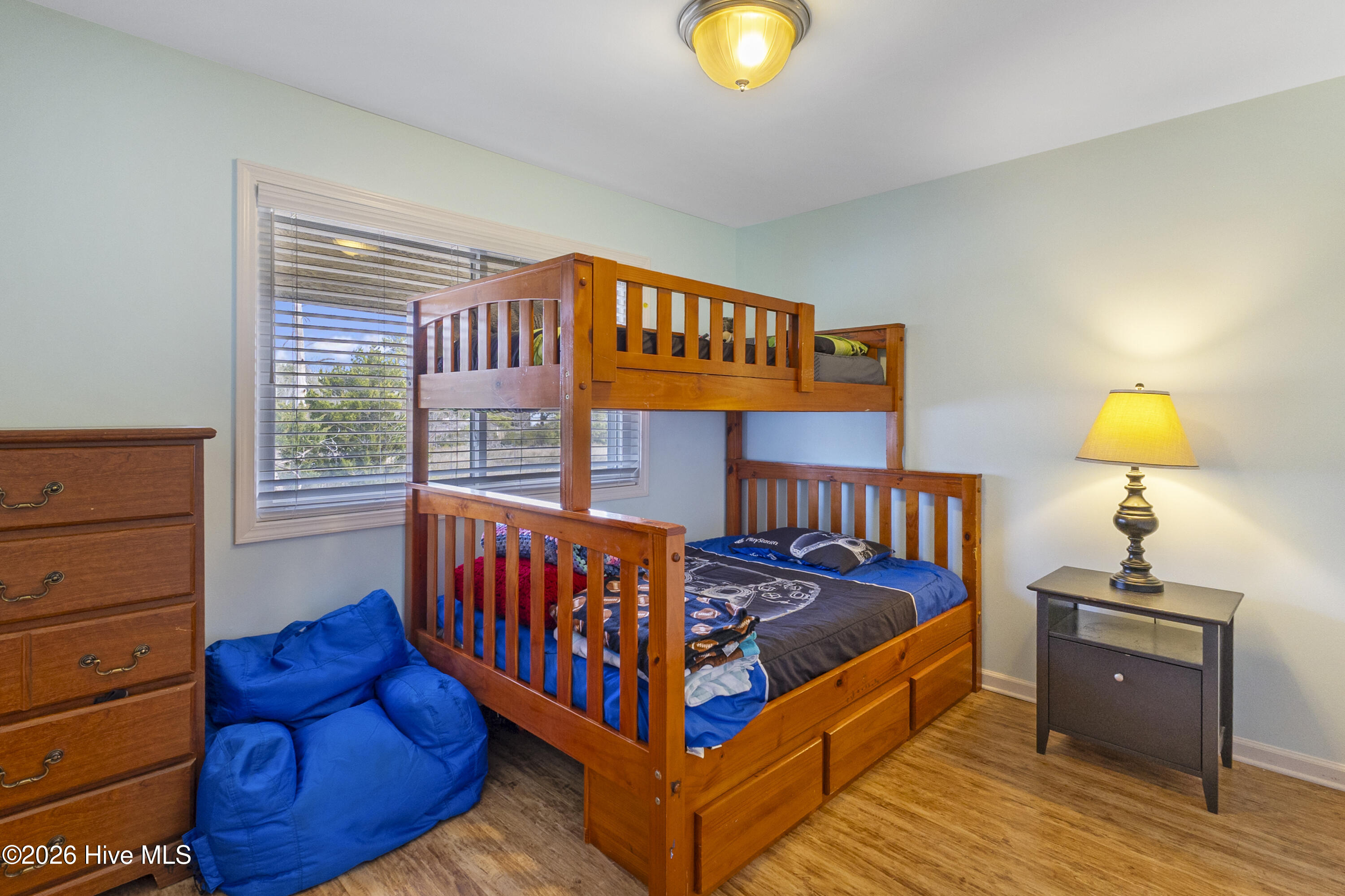 100550645 | Photo 36