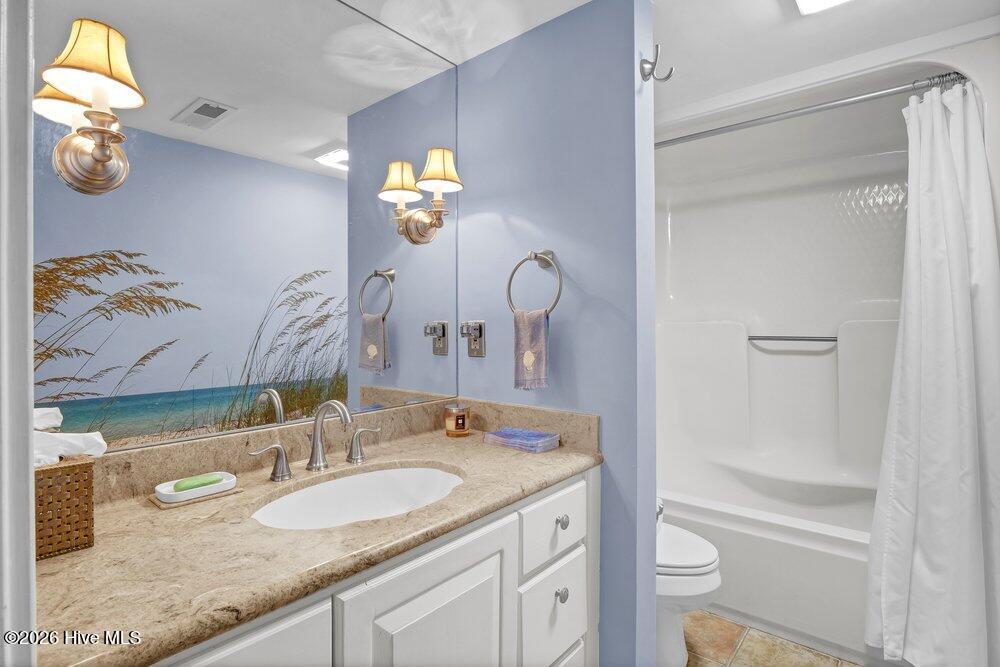 100562506 | Photo 18