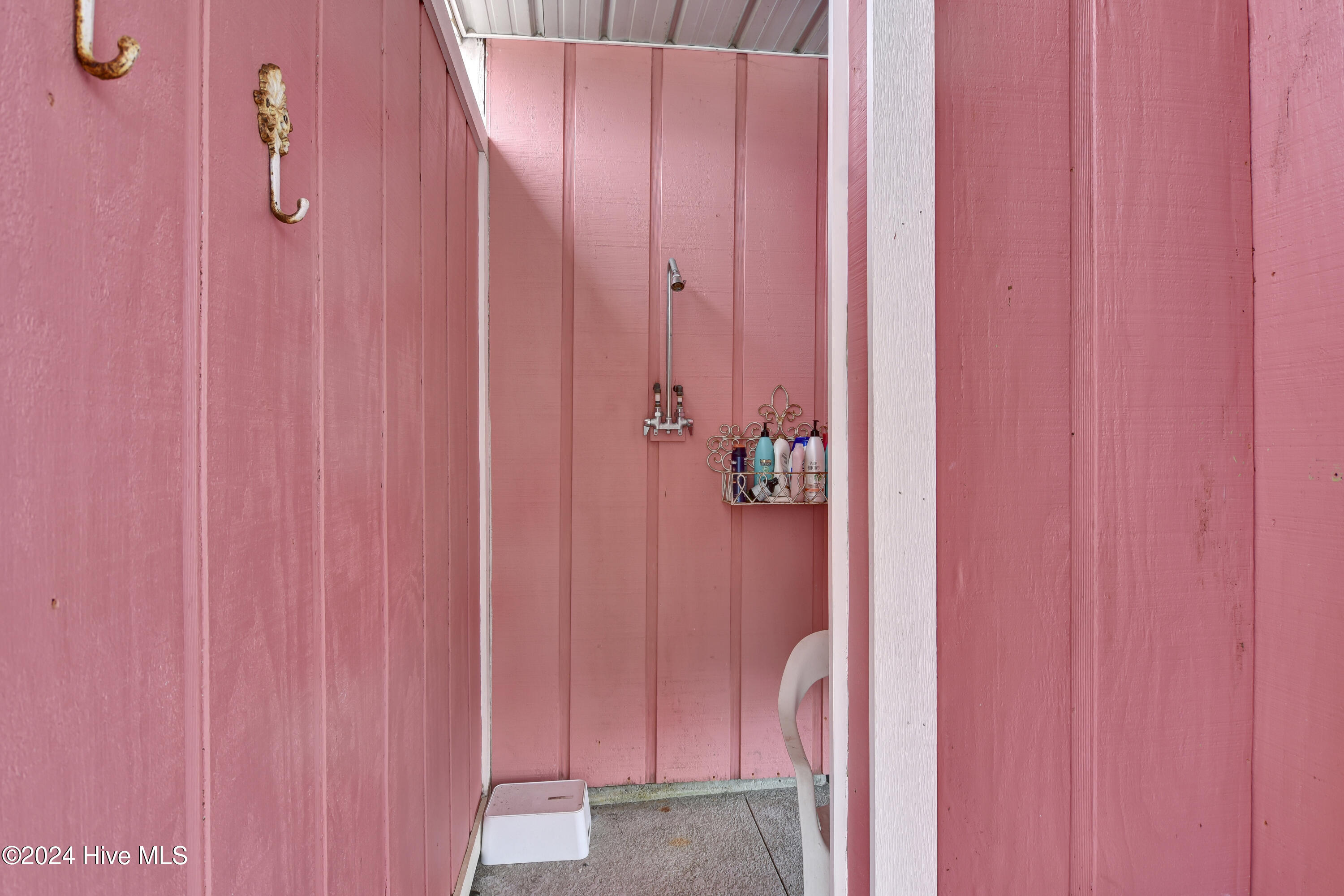 100512671 | Photo 31