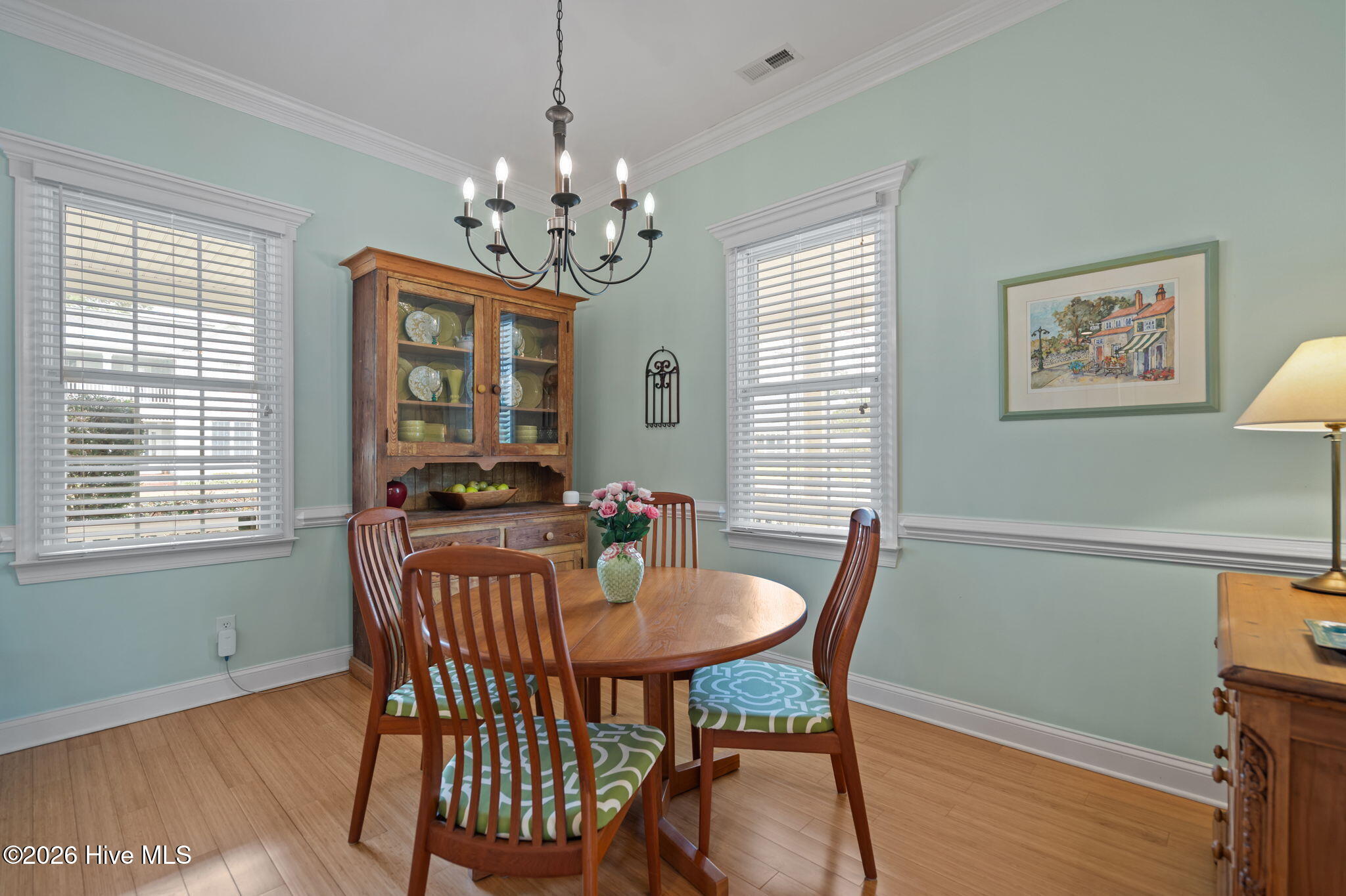 100560775 | Photo 22