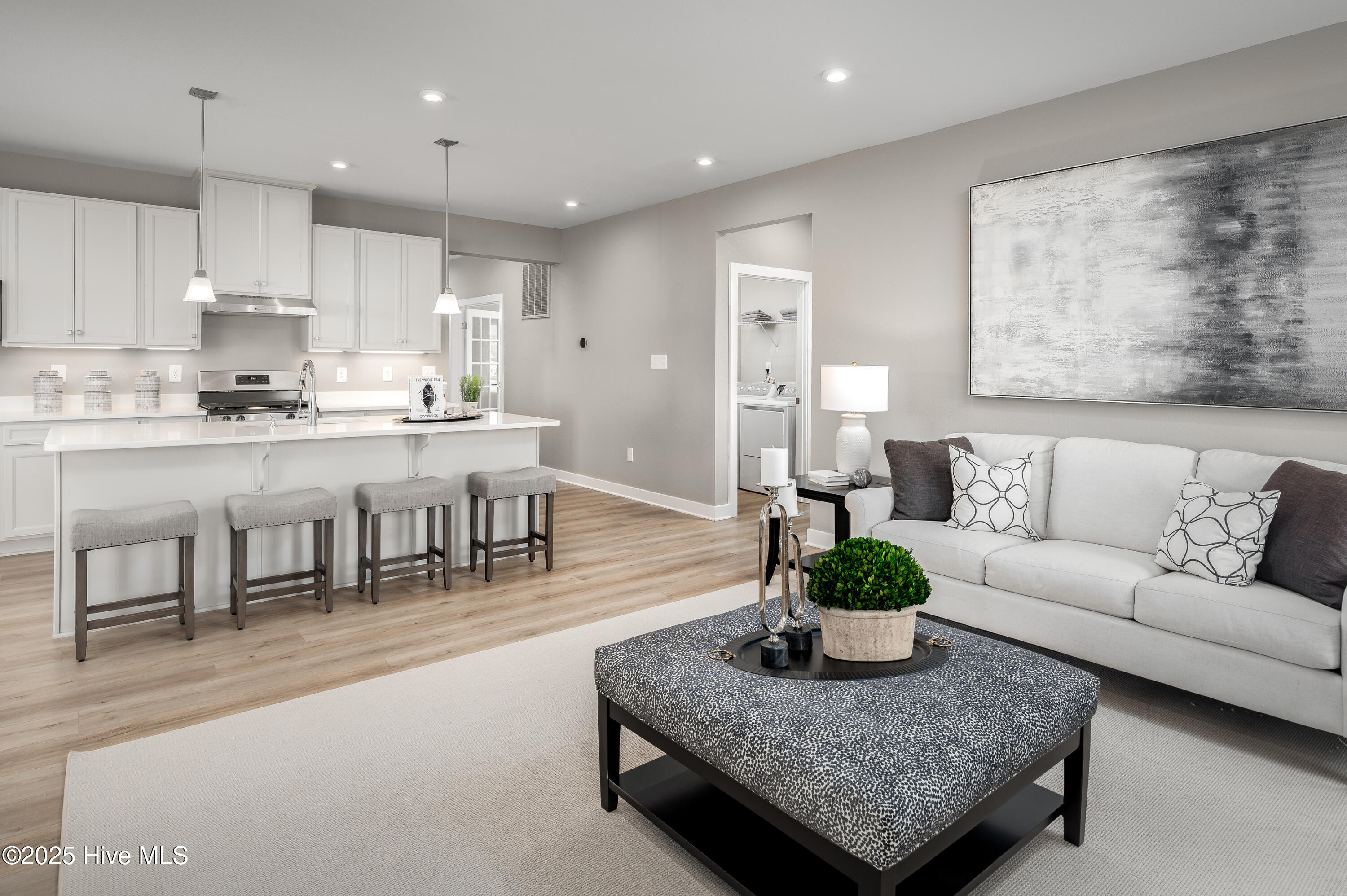 100542484 | Photo 10