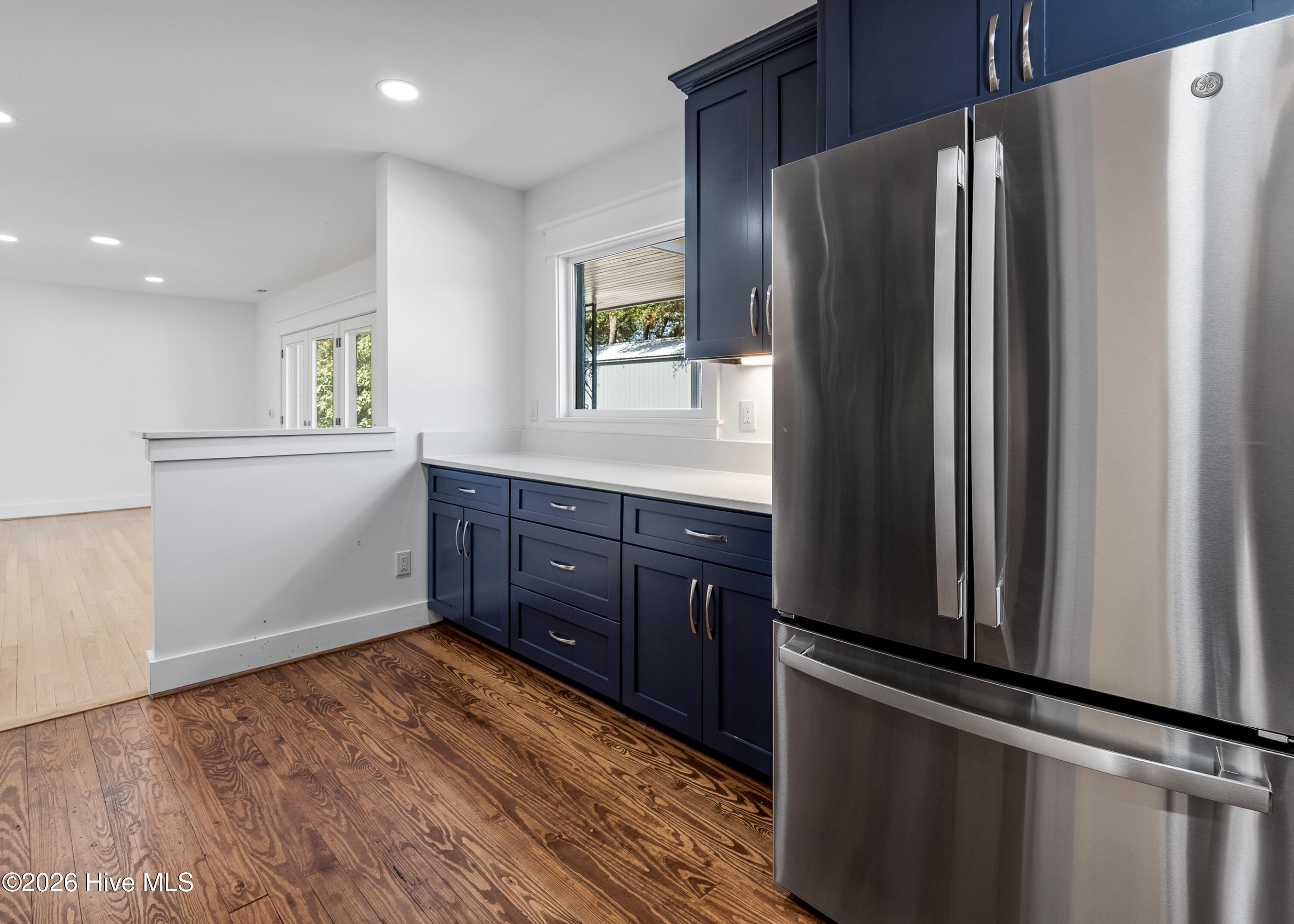 100559476 | Photo 16