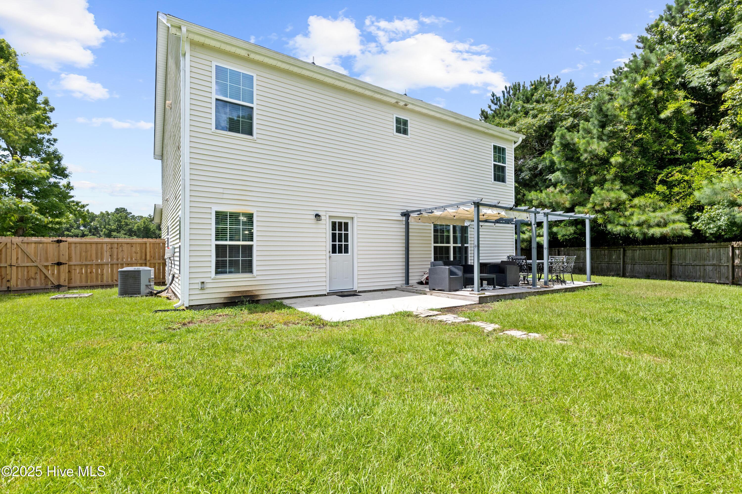 100521399 | Photo 37