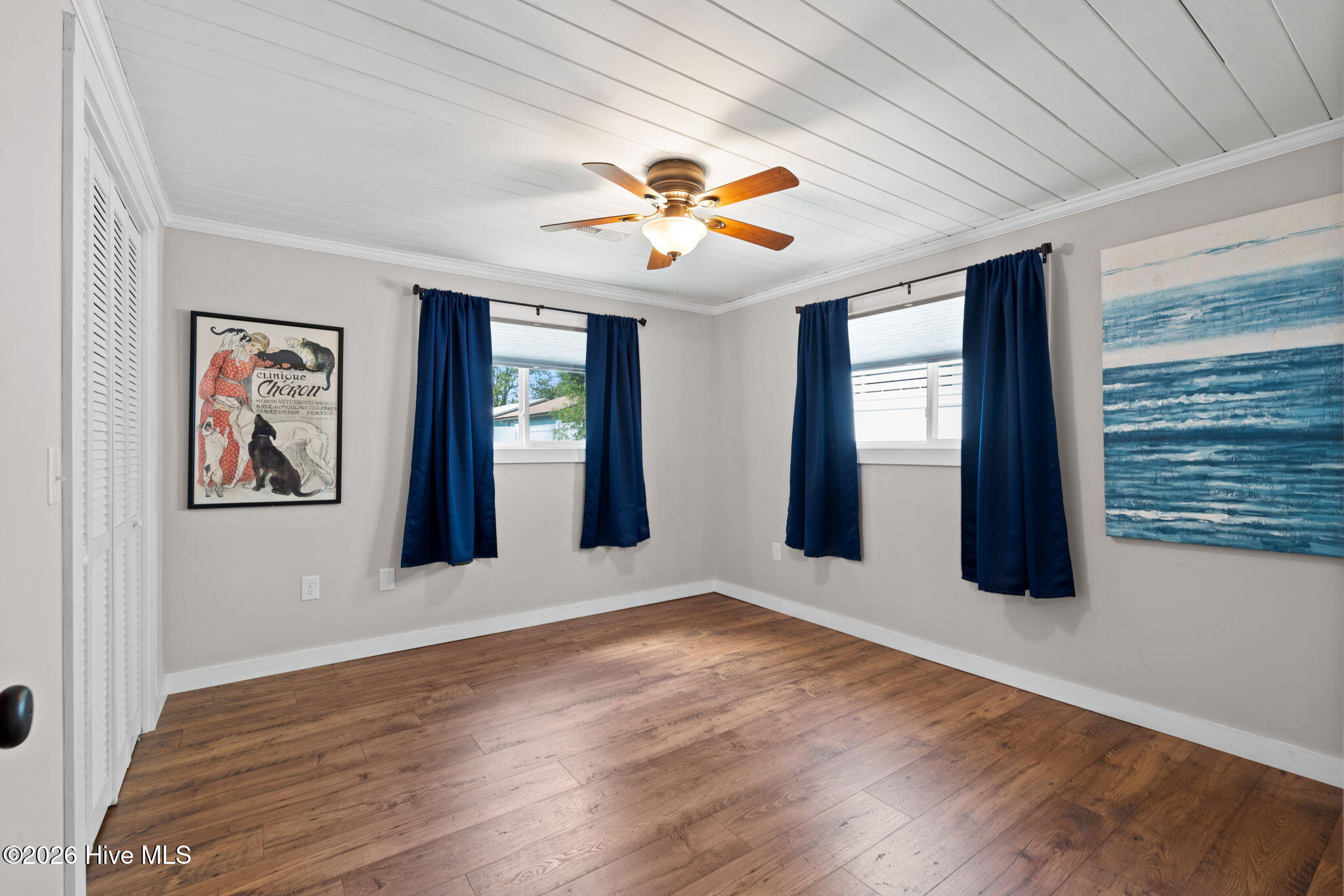 100568132 | Photo 17