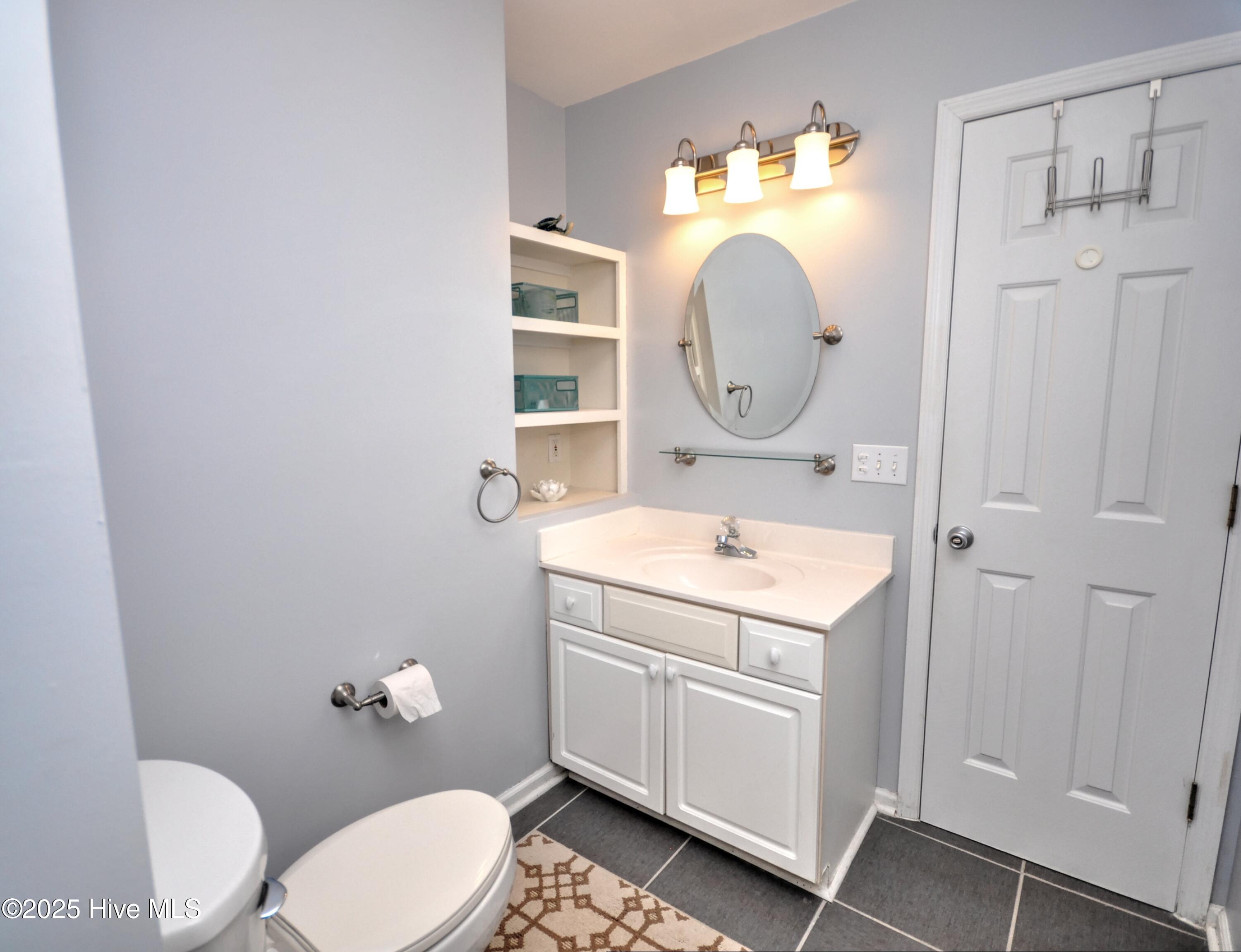 100545974 | Photo 26