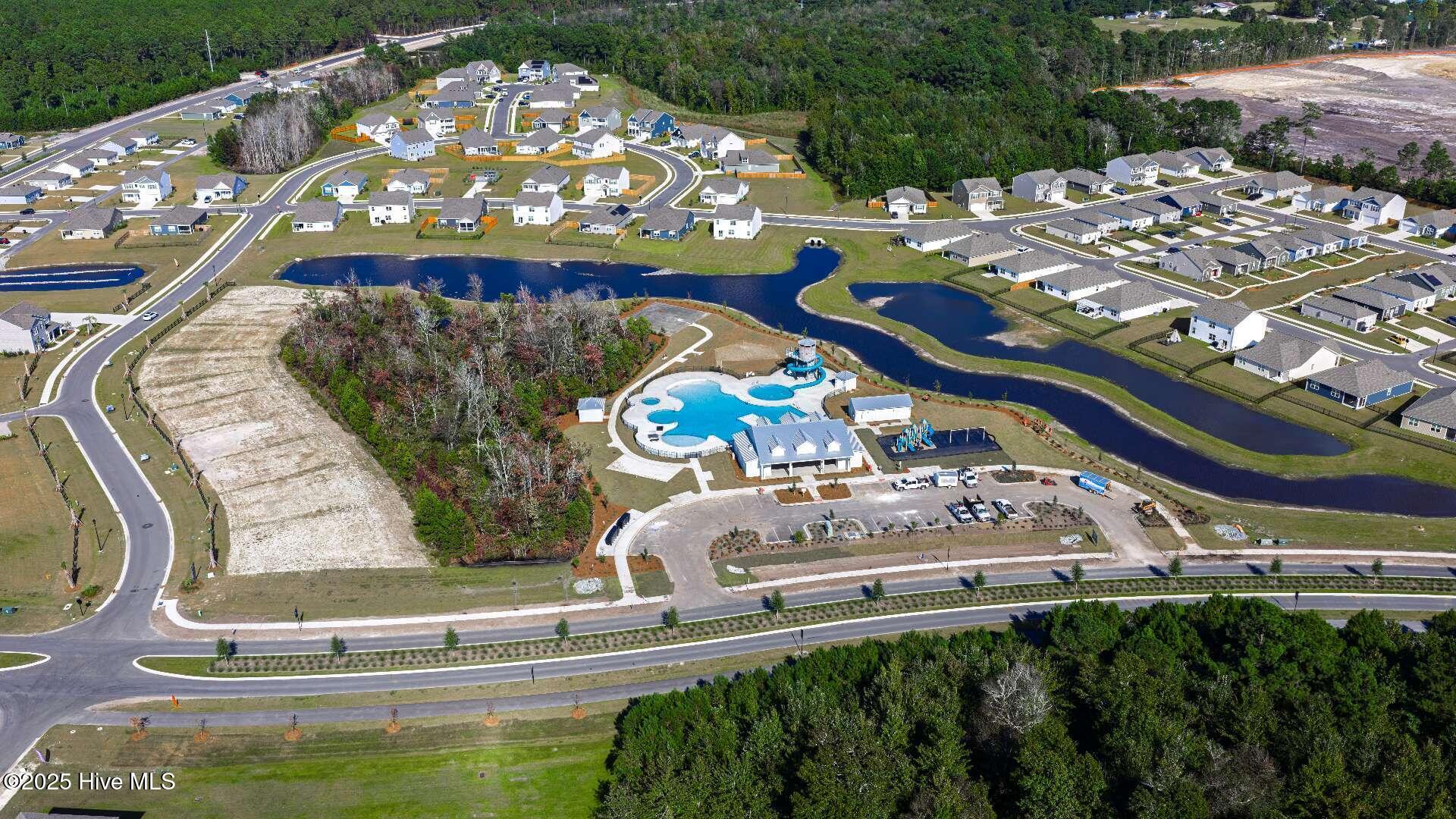 100545157 | Photo 34