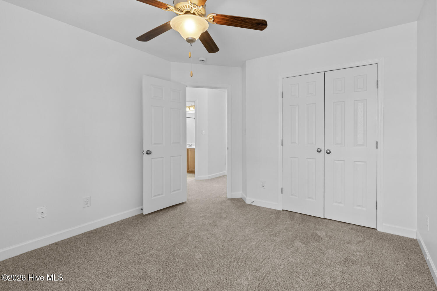 100553312 | Photo 35