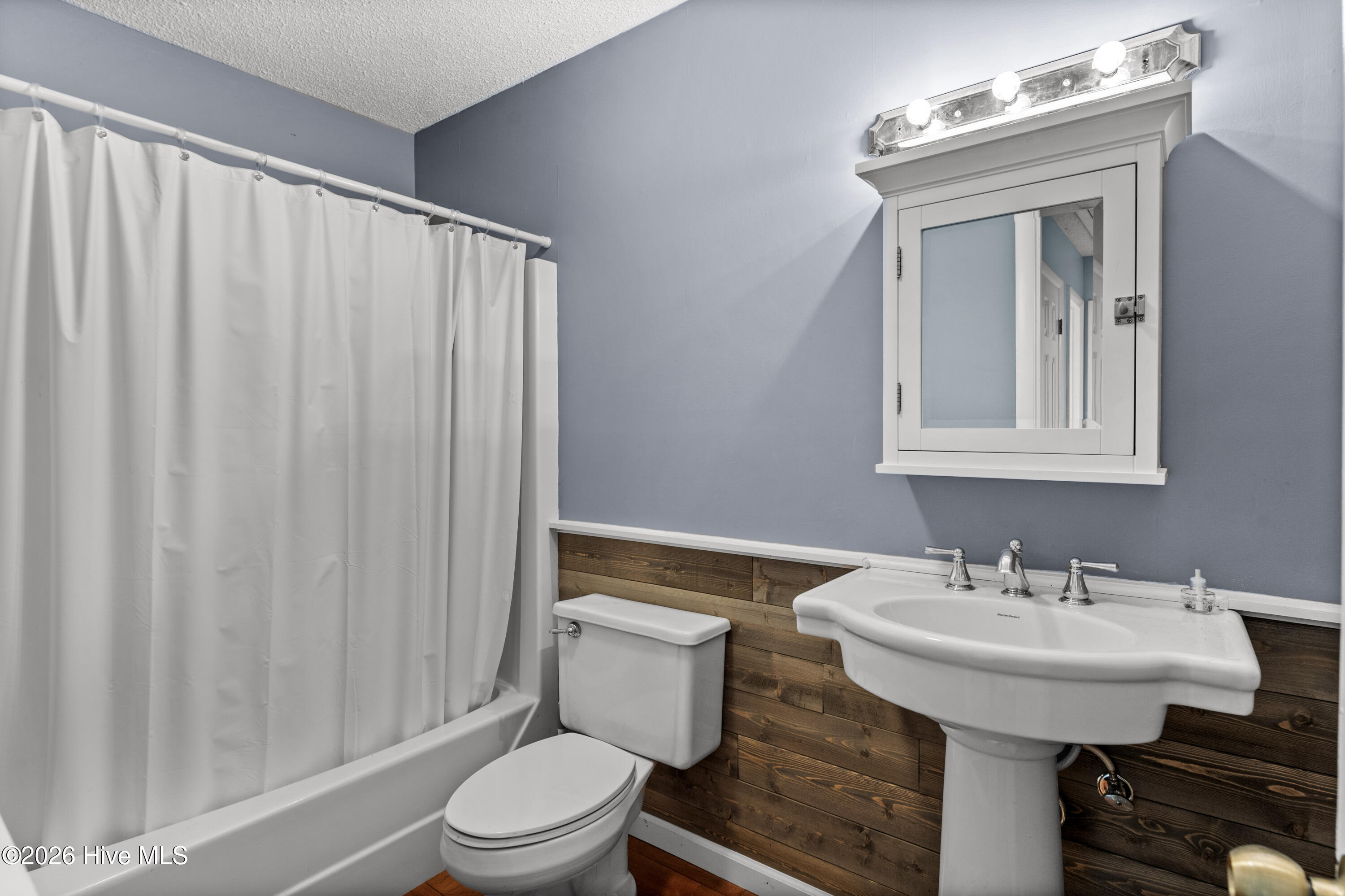 100558739 | Photo 20