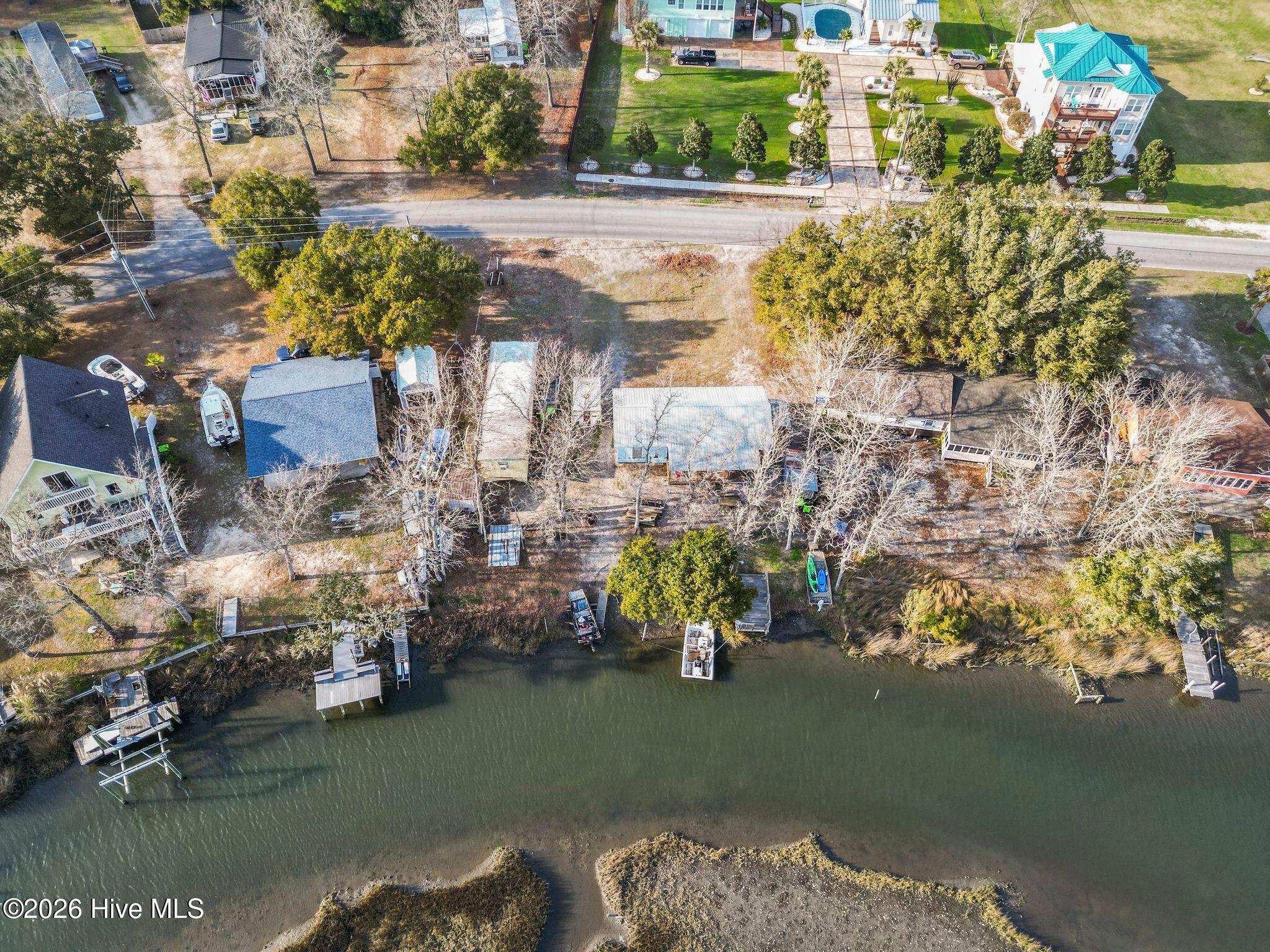 100560101 | Photo 39