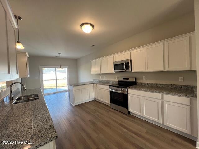 100563437 | Photo 27