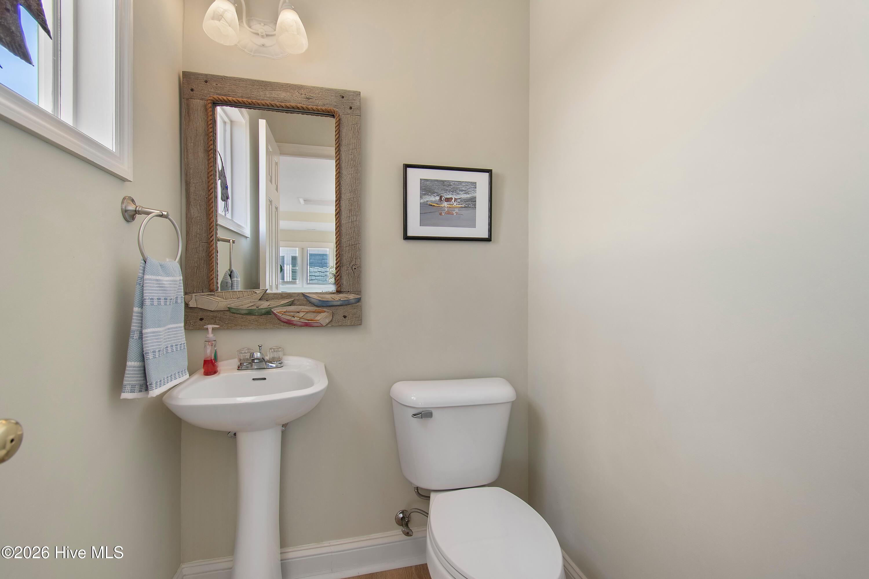 100558900 | Photo 27