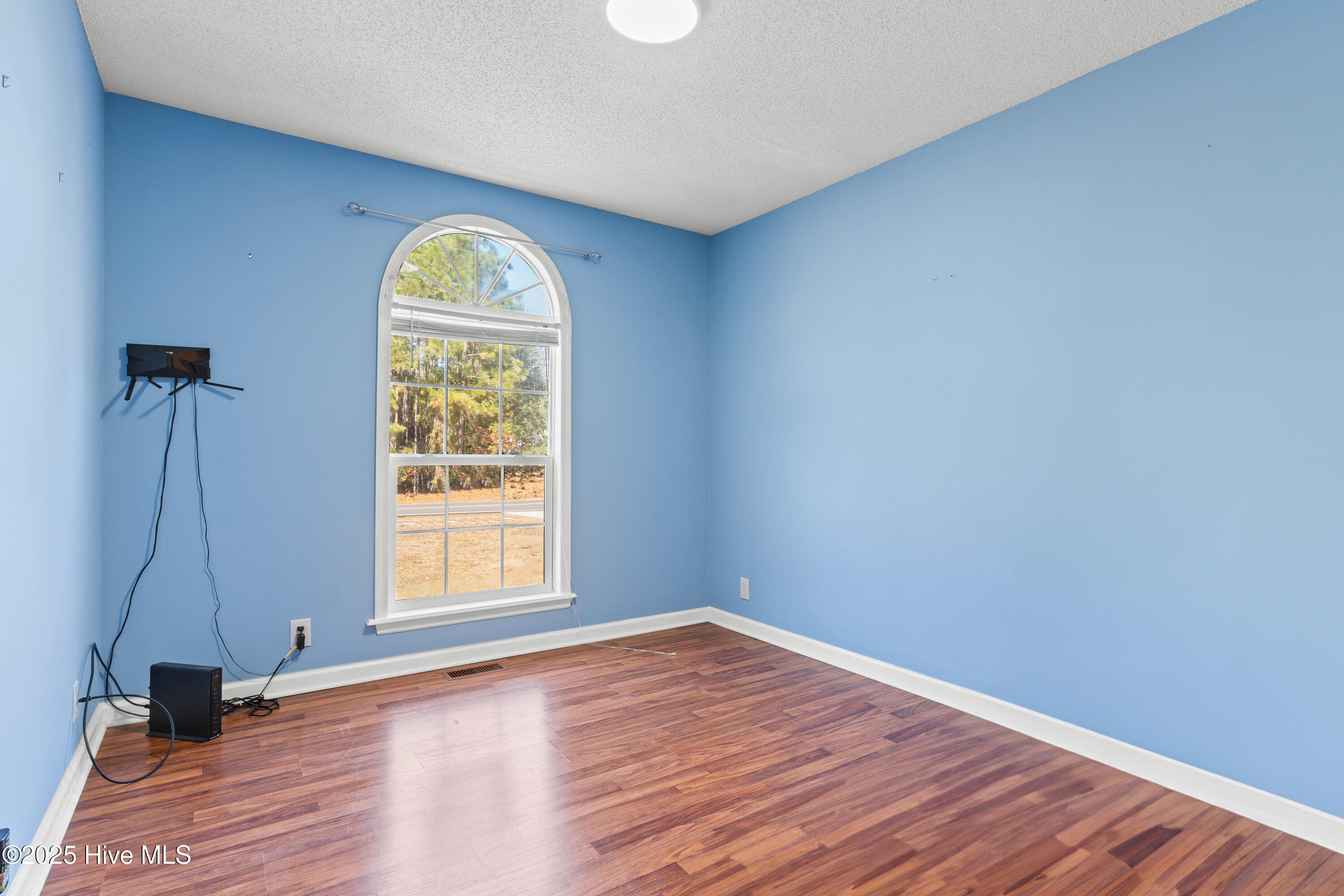 100545558 | Photo 19