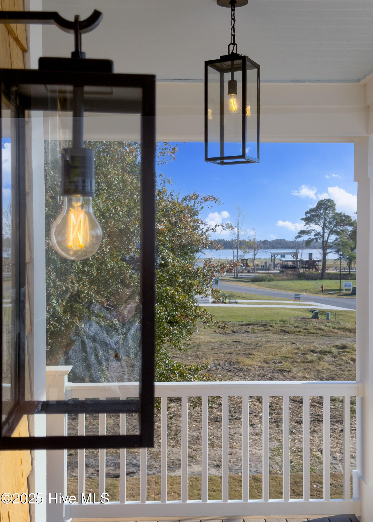 100525288 | Photo 22