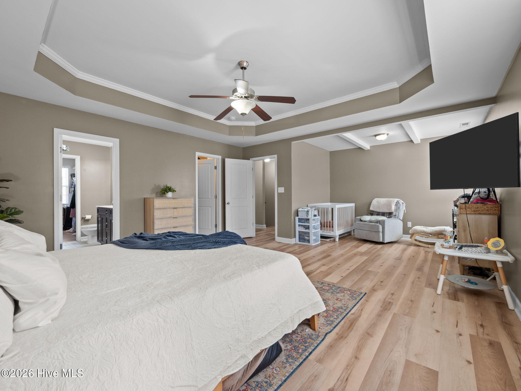 100547067 | Photo 25