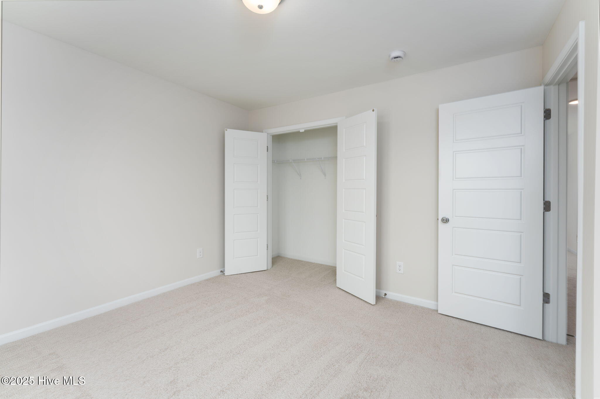 100508287 | Photo 41