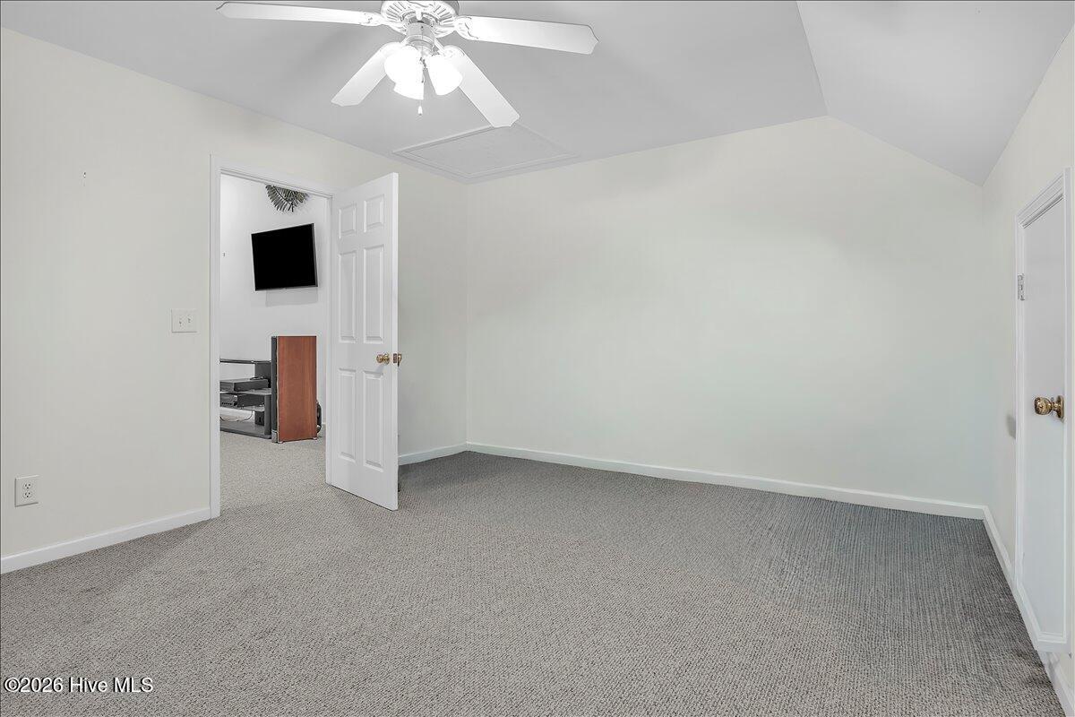 100566534 | Photo 55