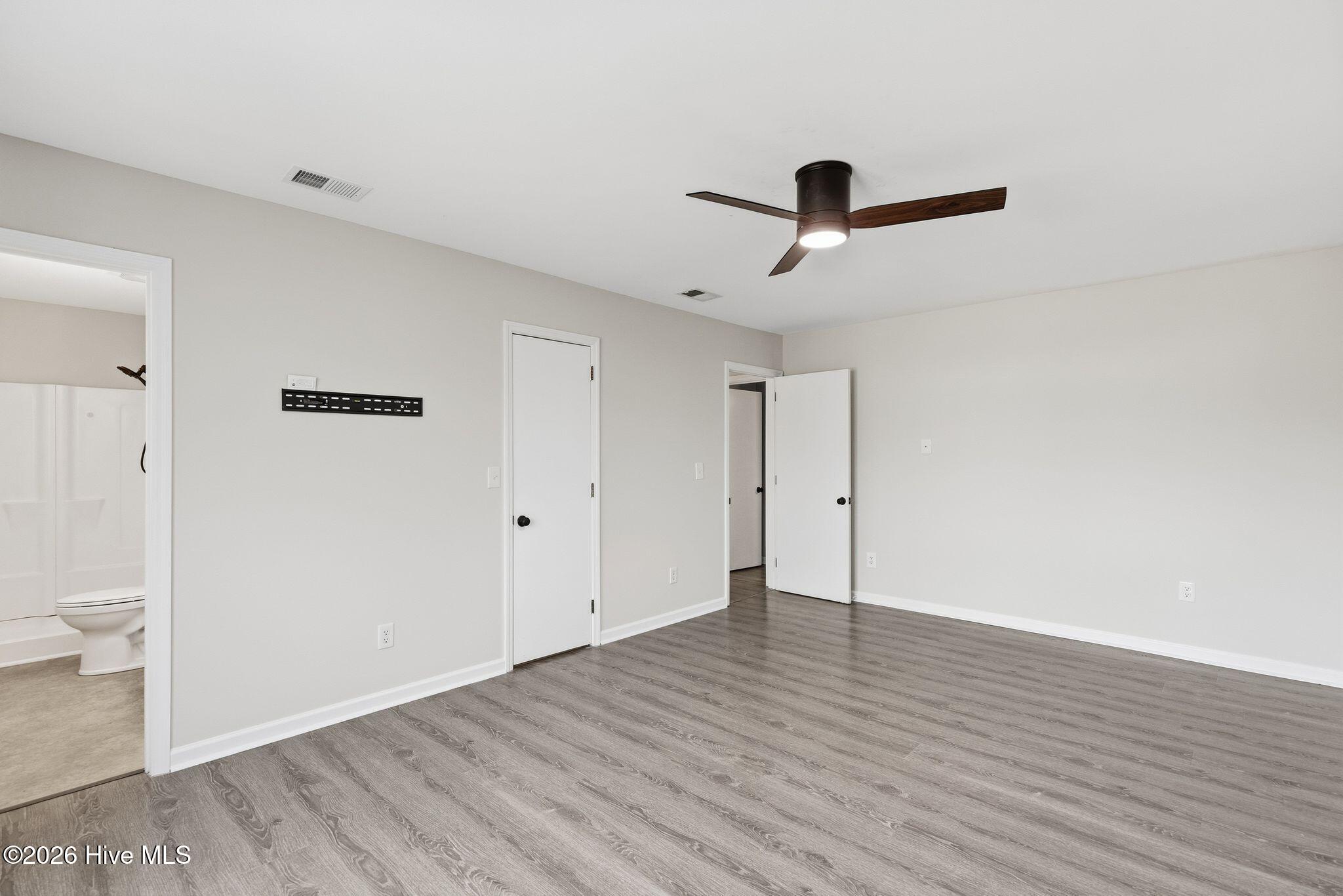 100554538 | Photo 36