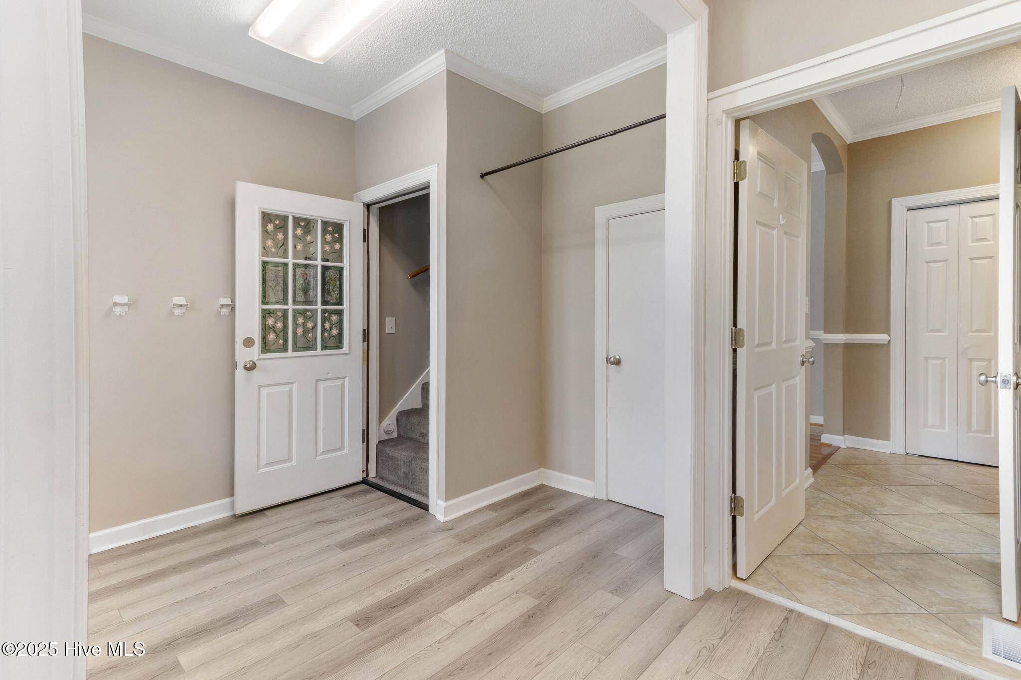 100533905 | Photo 42