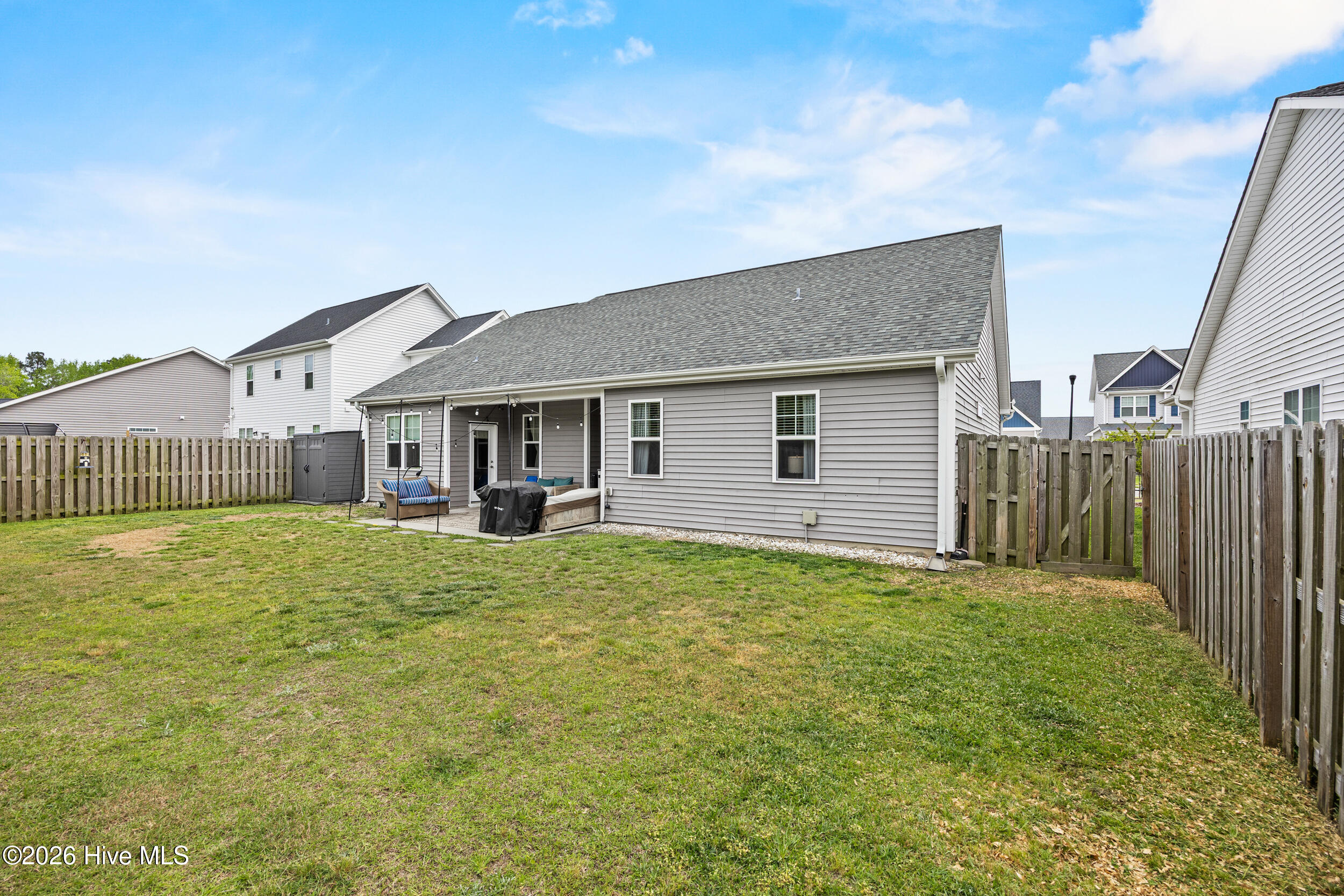 100565874 | Photo 29