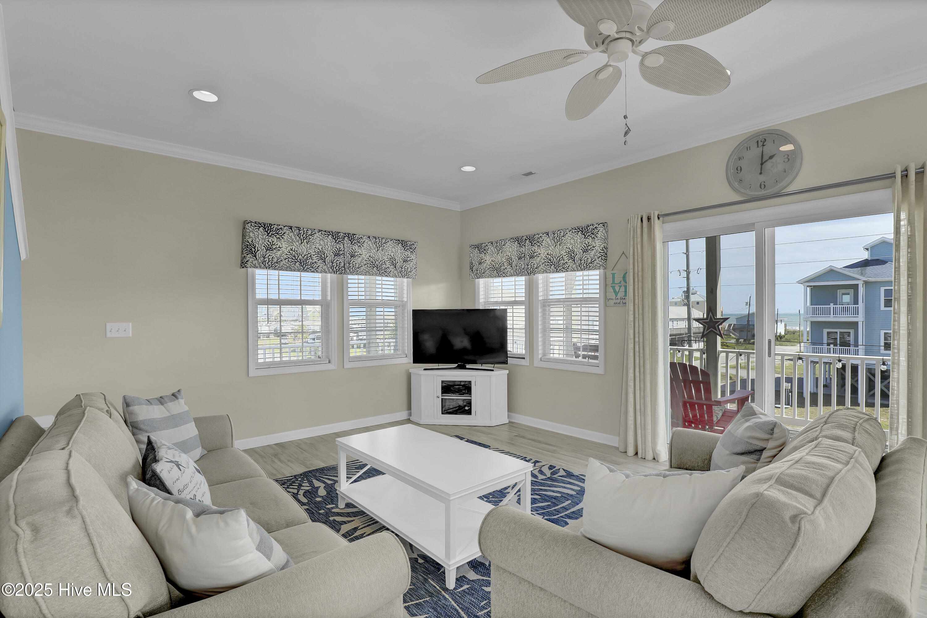 132 Reeves Street, North Topsail Beach, NC 28460 – photo 7: 6G8A3036