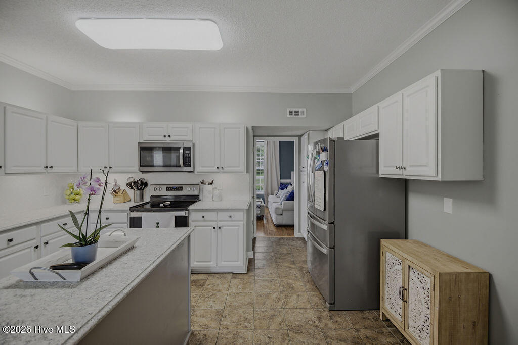 100565606 | Photo 18