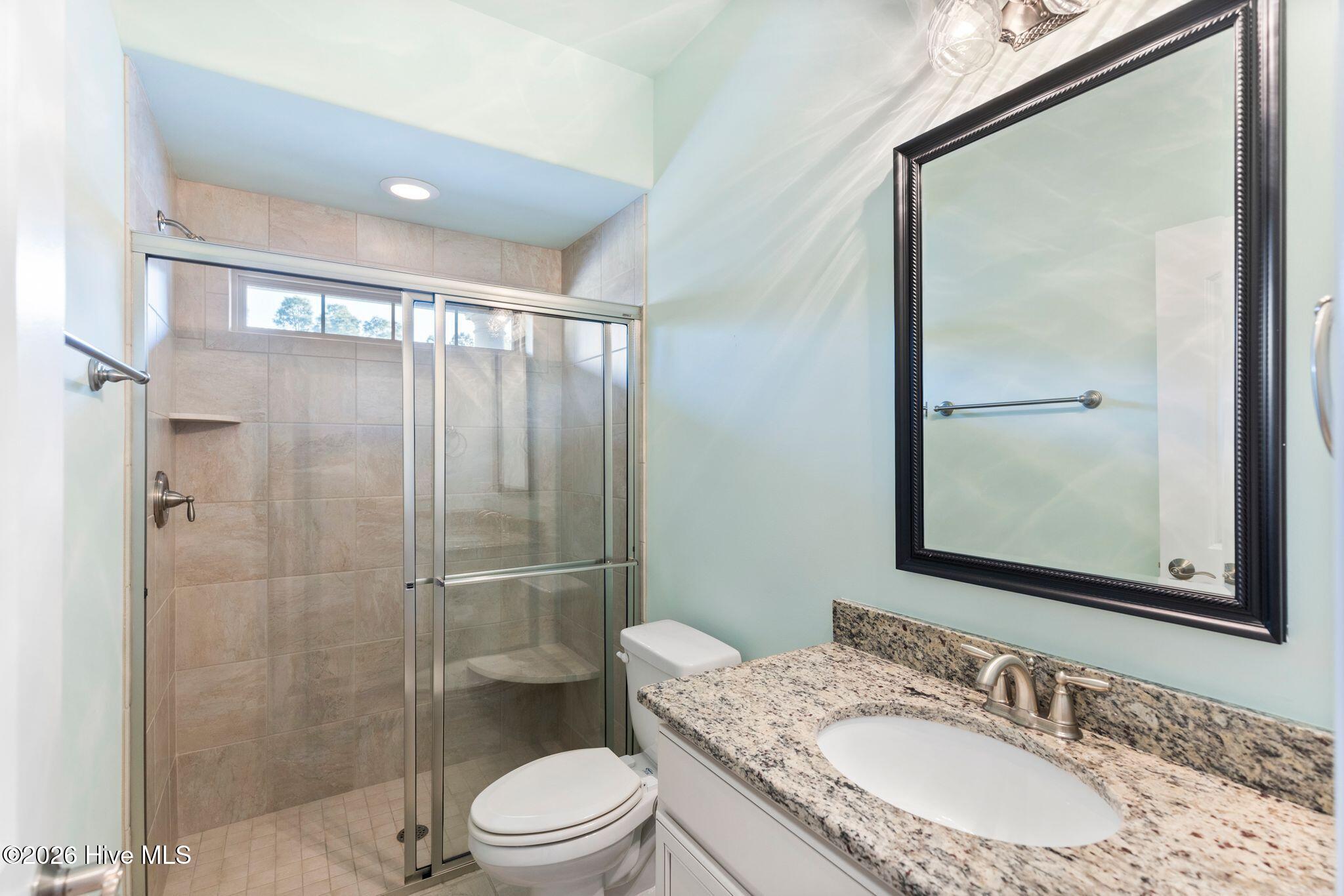 100559645 | Photo 27