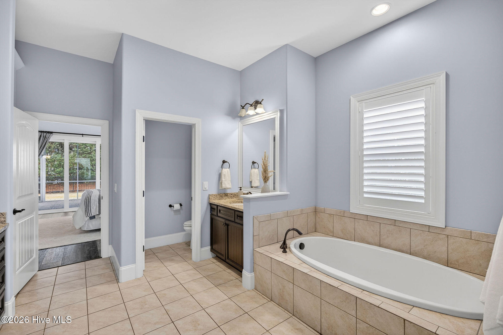 100559766 | Photo 39