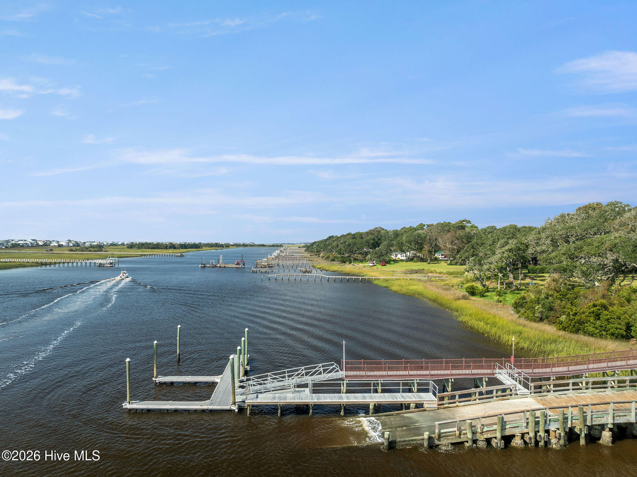 100552877 | Photo 22