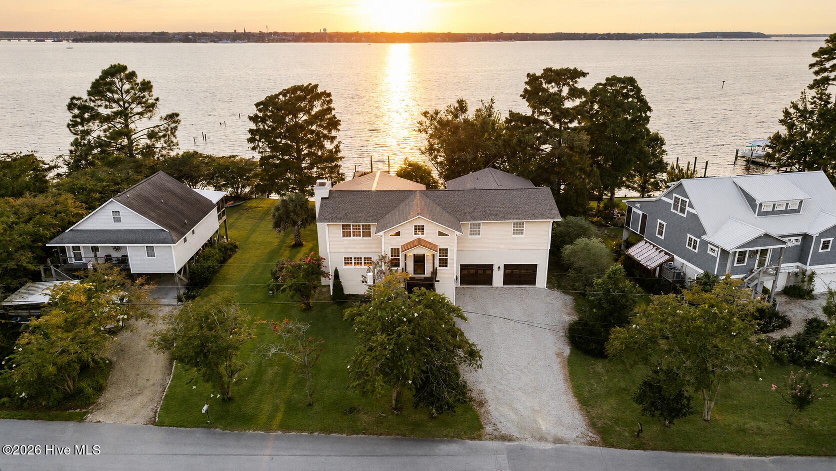 321 Riverside Drive,New Bern