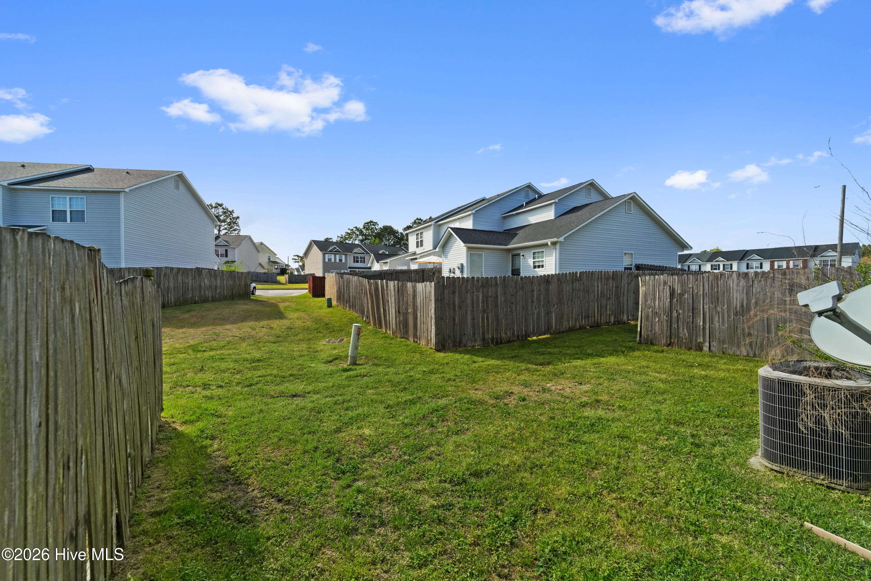 100564066 | Photo 20