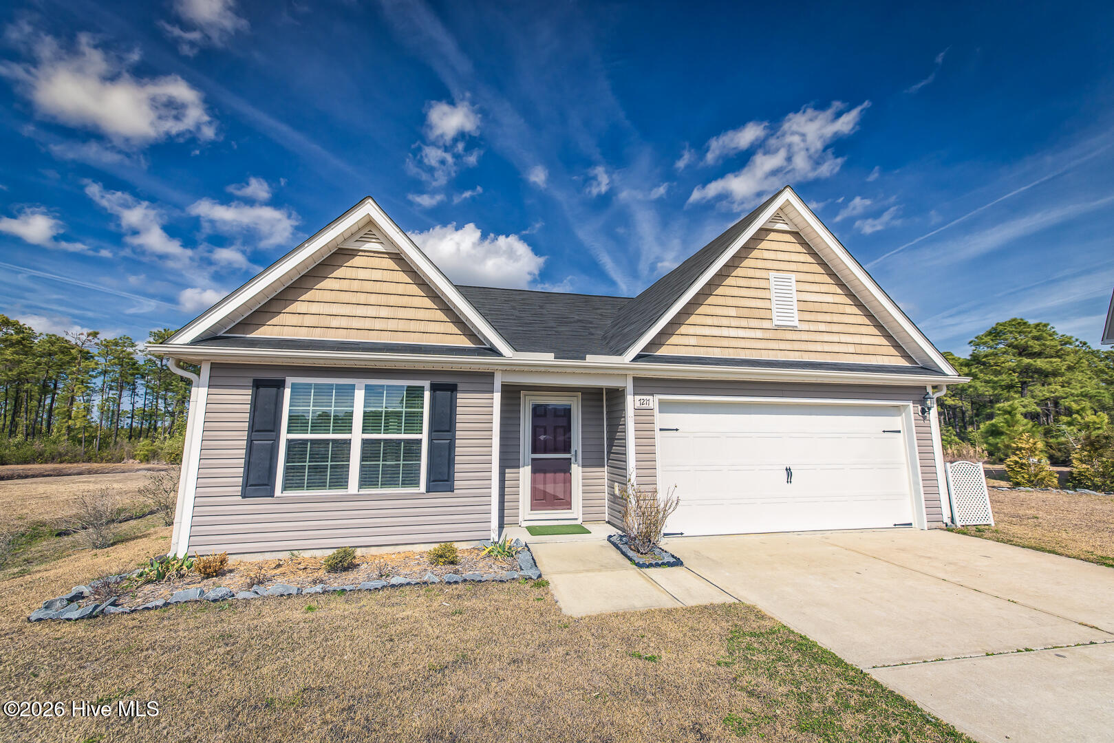 100558342 | Photo 76