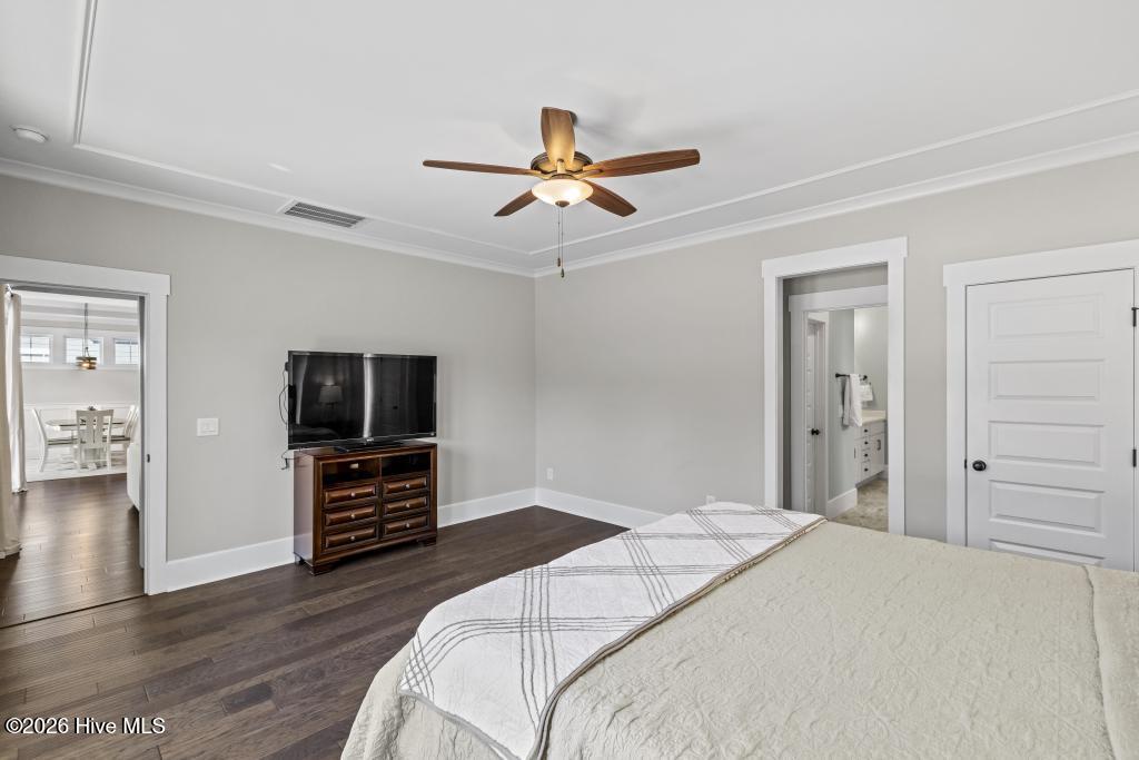 100558898 | Photo 43