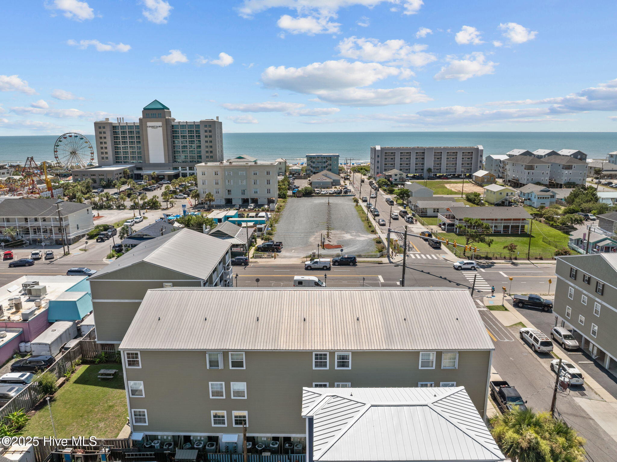 100519120 | Photo 37