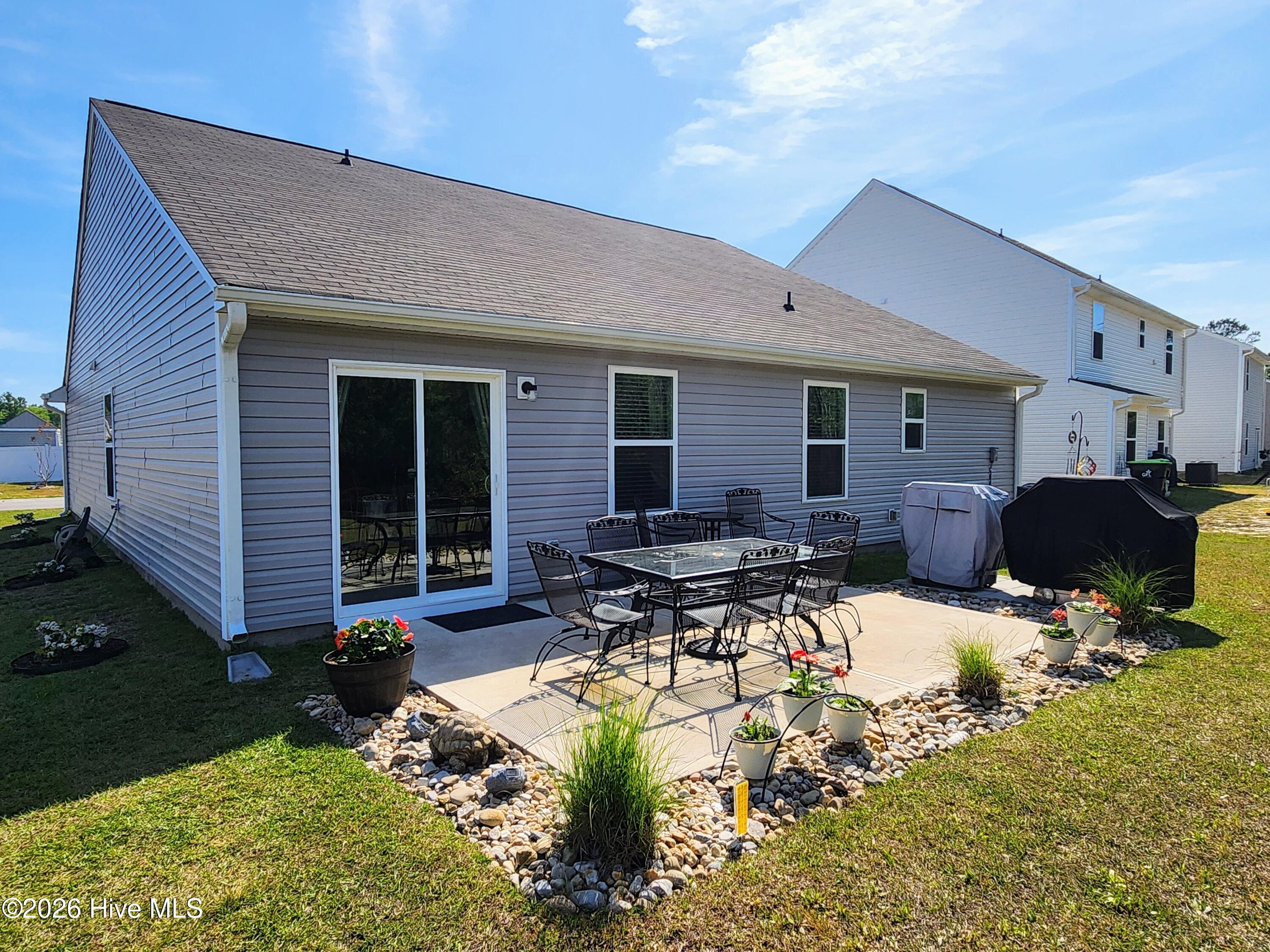 100568159 | Photo 20