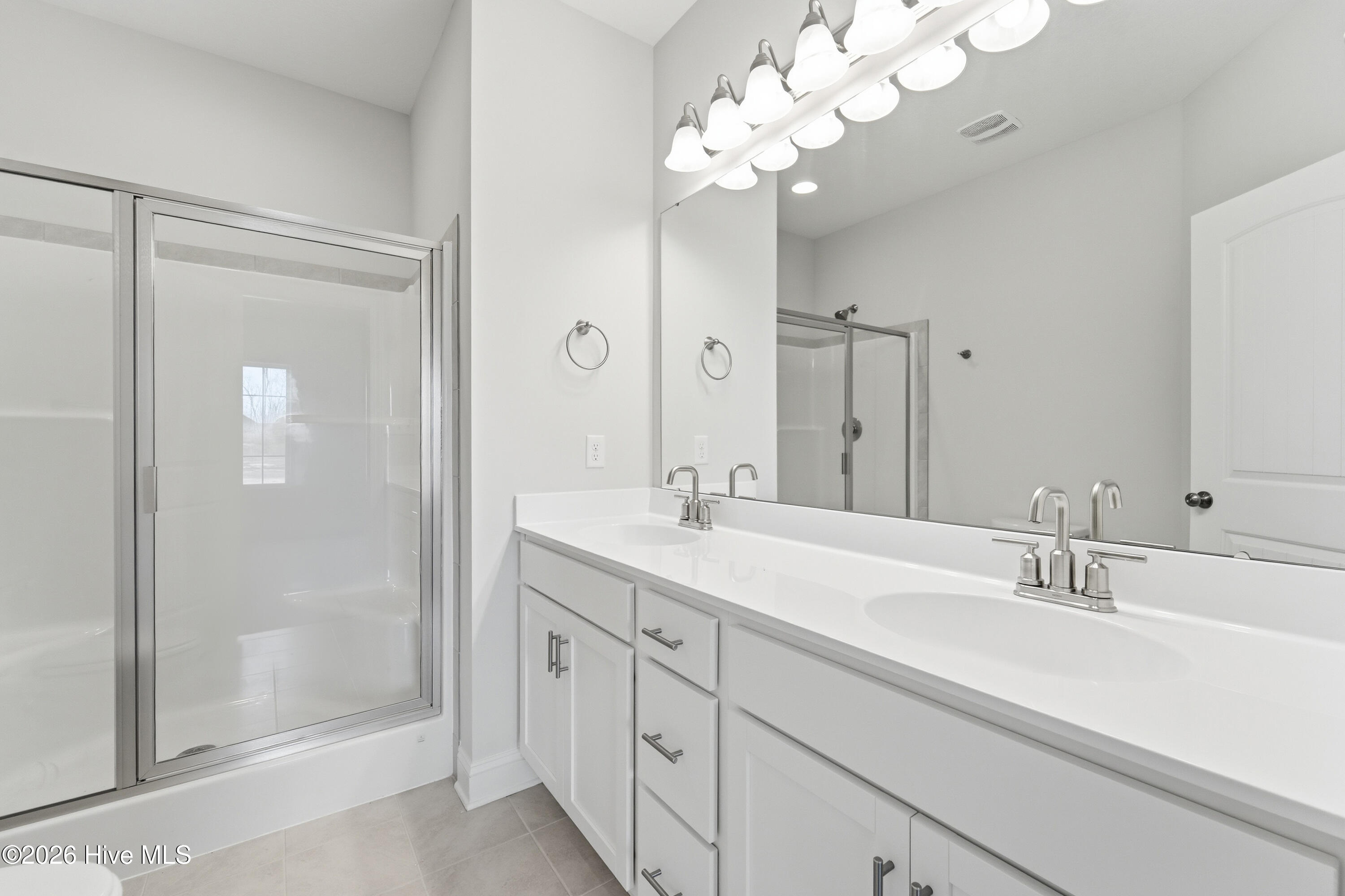 100526991 | Photo 21