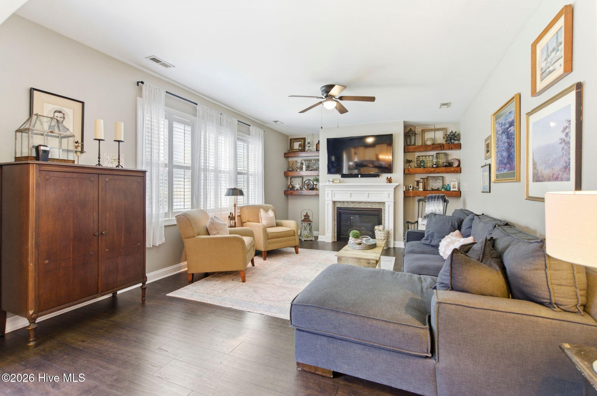 100568404 | Photo 29