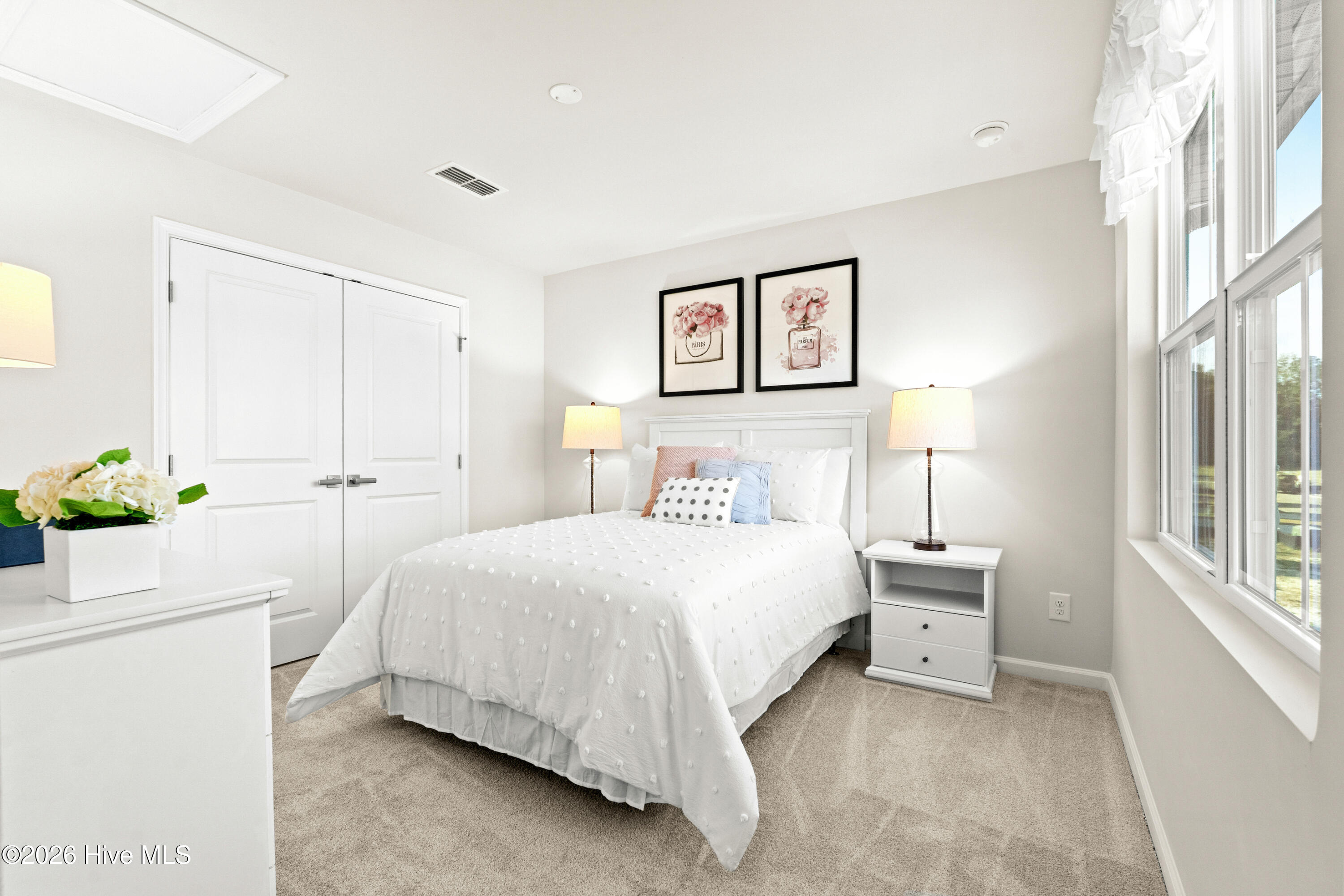 100548769 | Photo 20