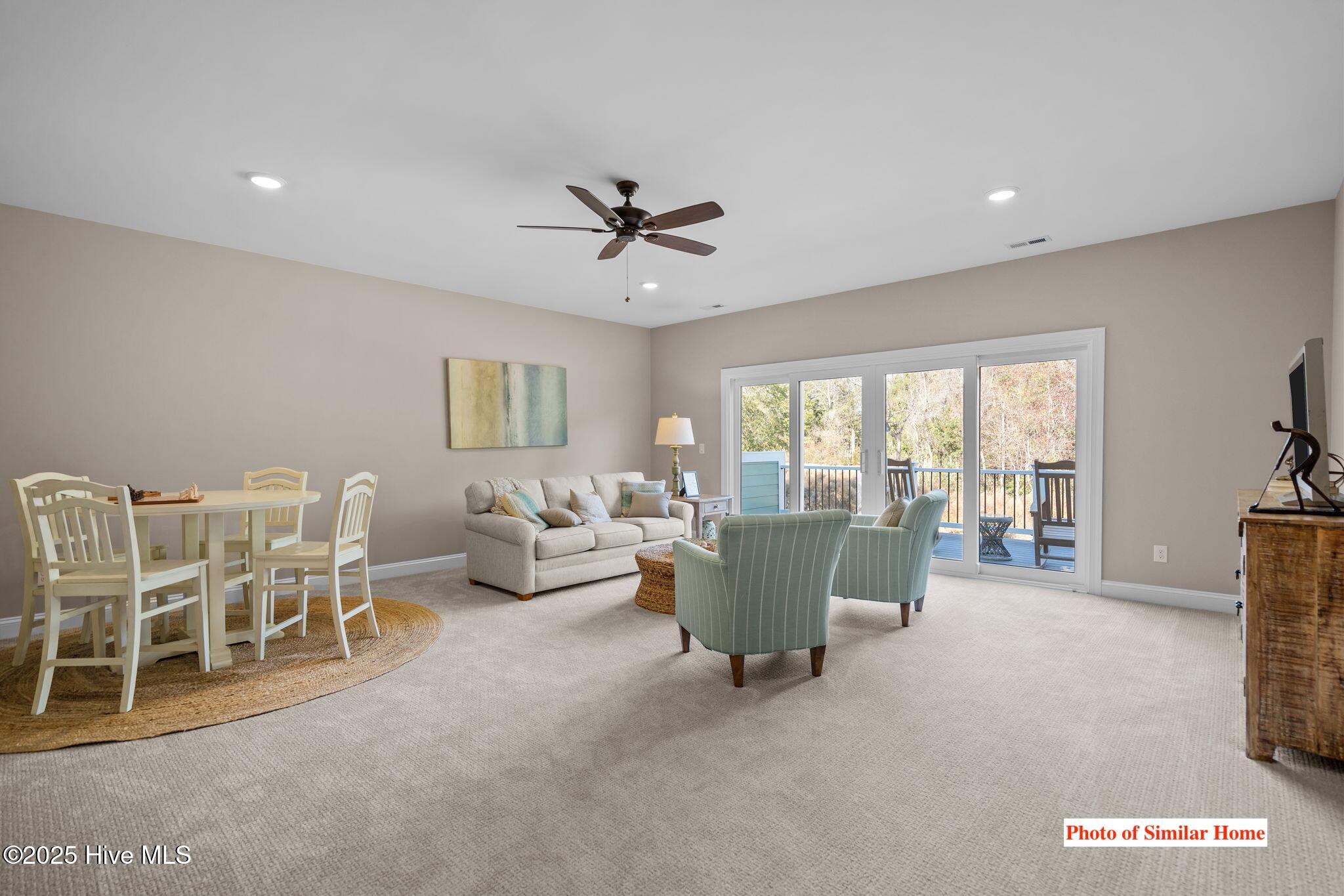 100545835 | Photo 41