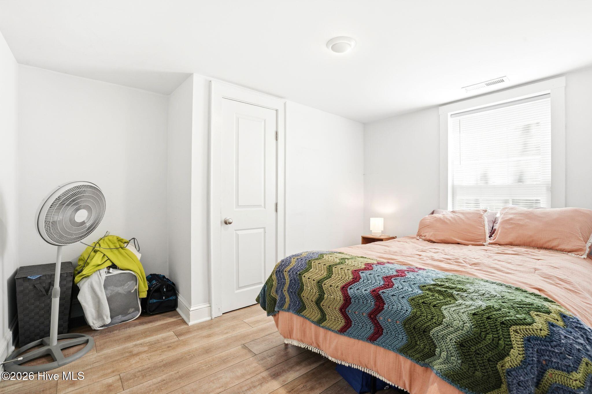 100564510 | Photo 23