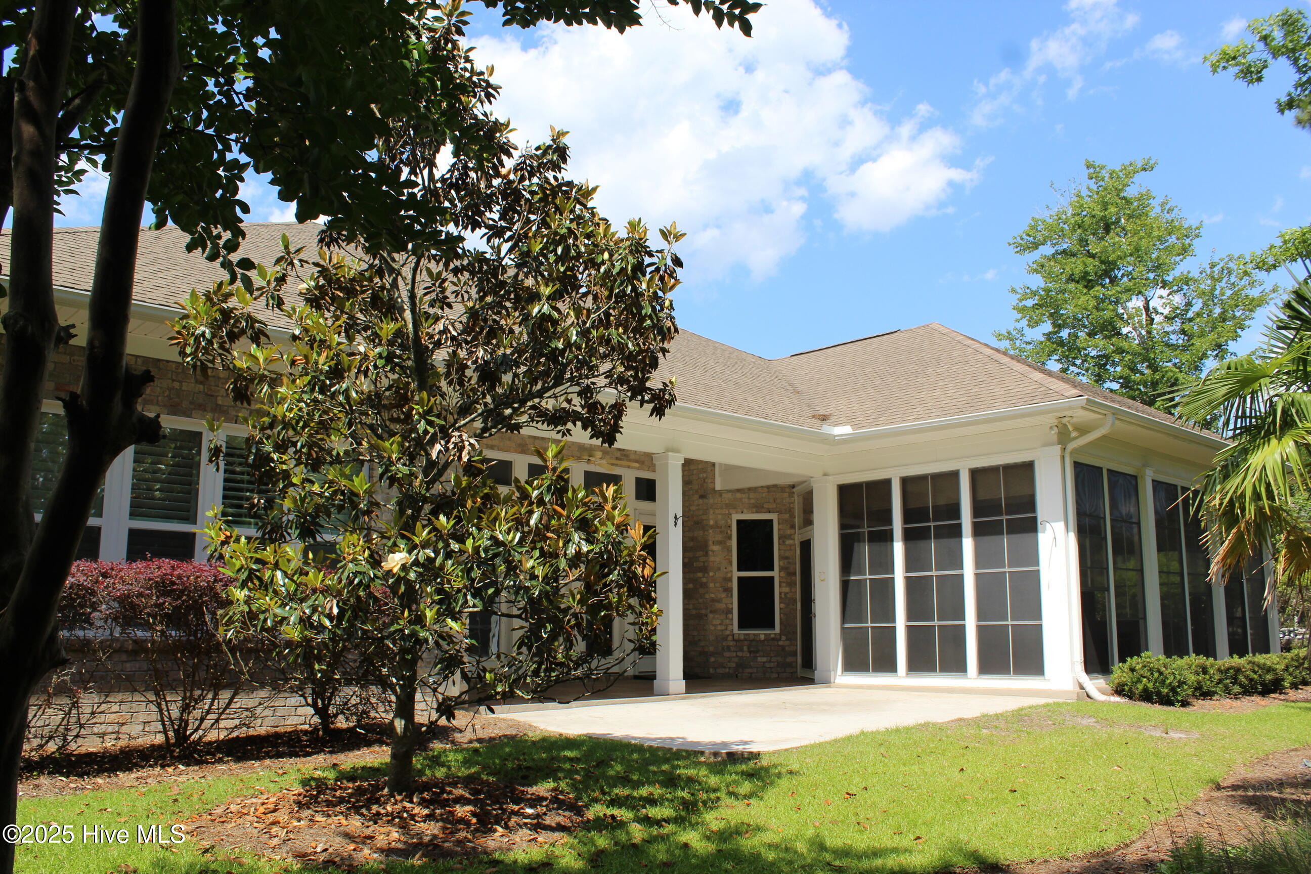 100481960 | Photo 24