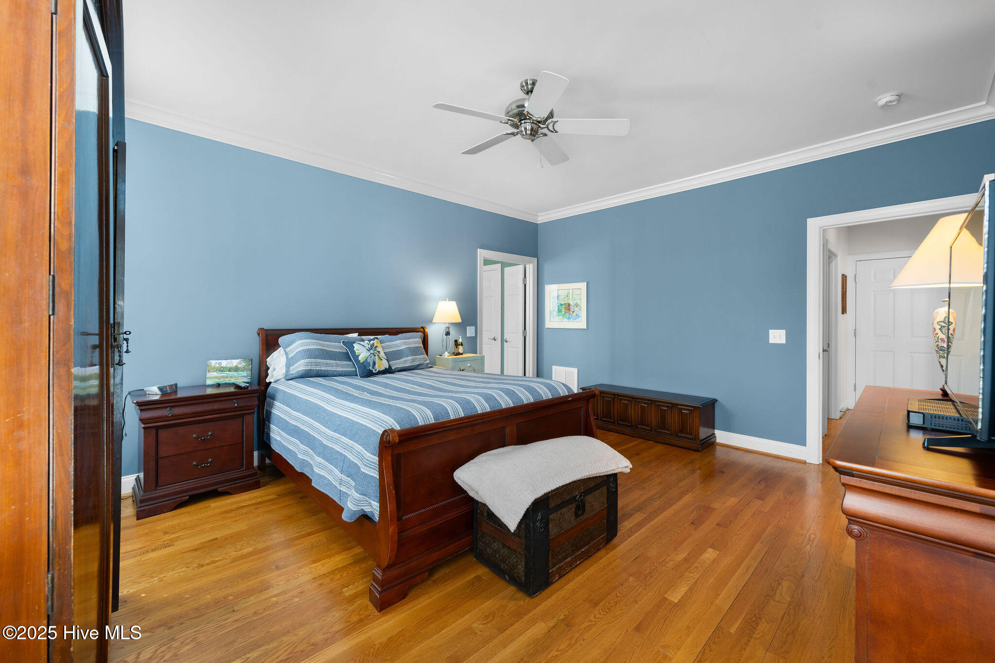 100552412 | Photo 39