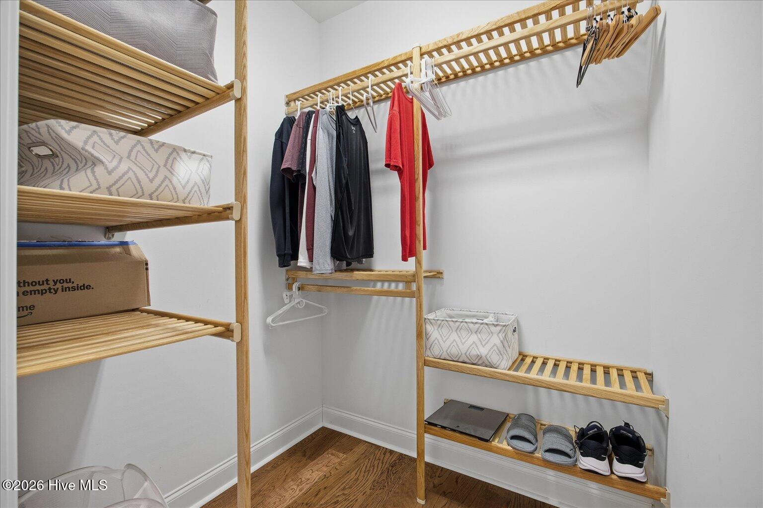 100551356 | Photo 14