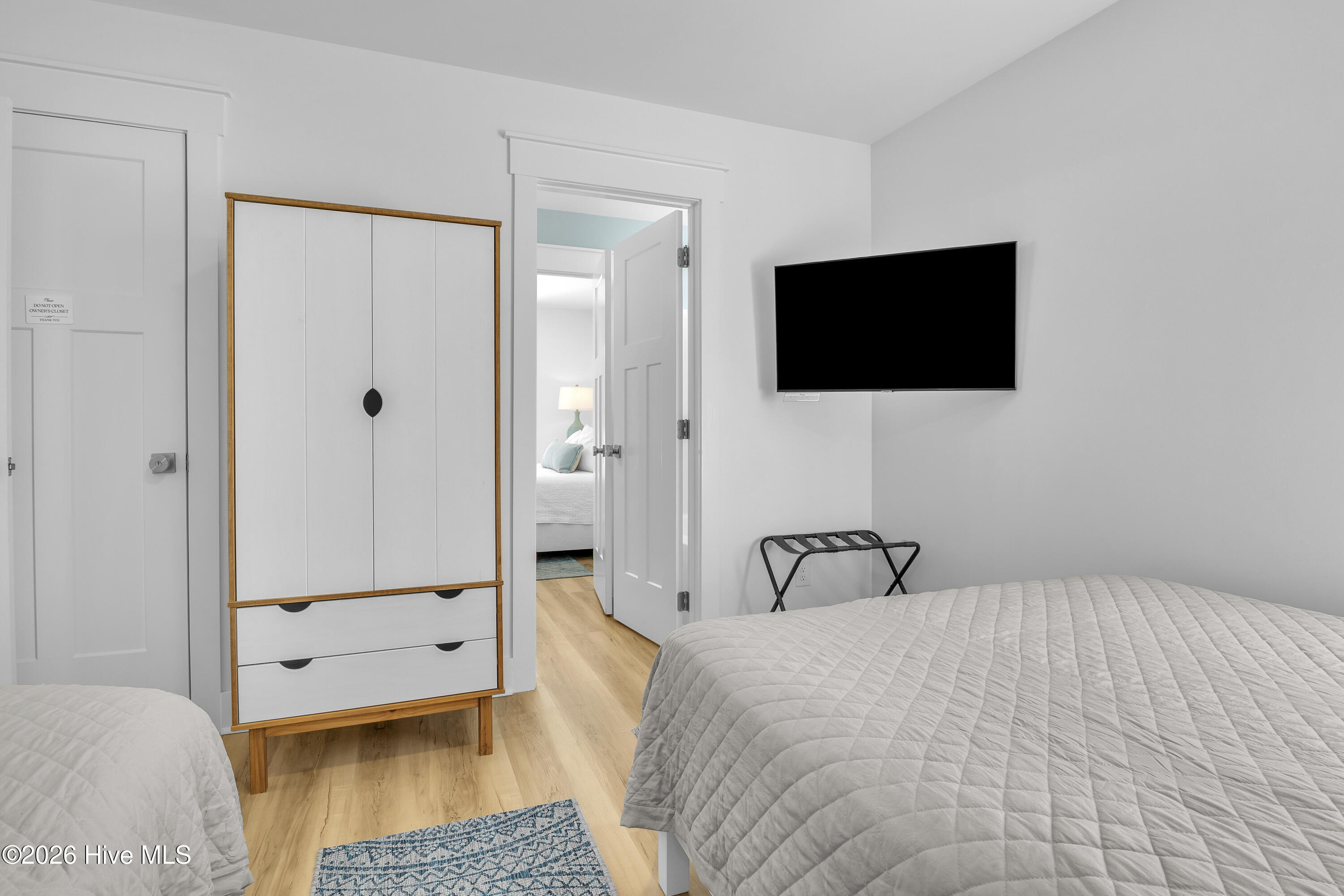 100549565 | Photo 50