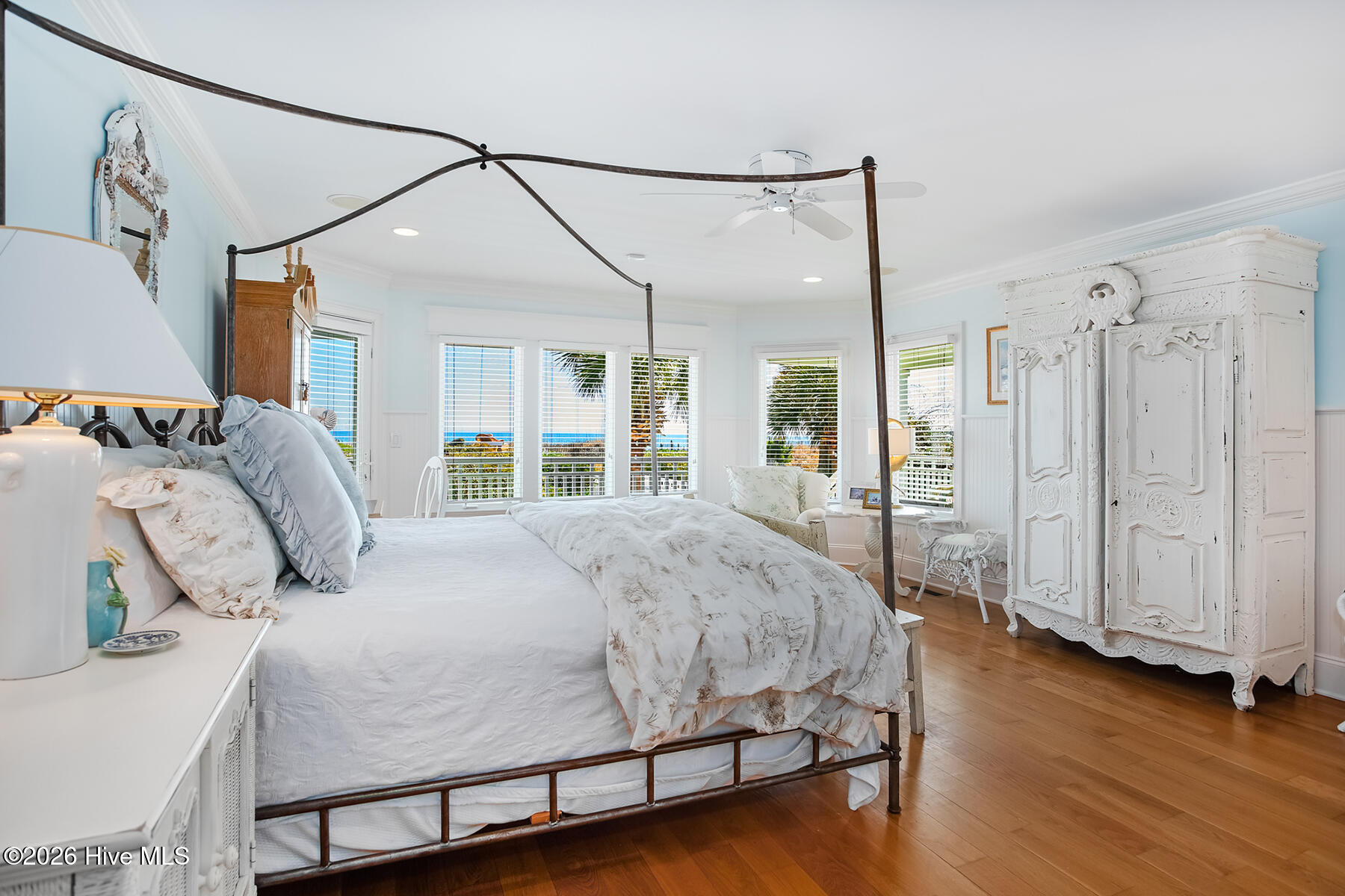 100559523 | Photo 38