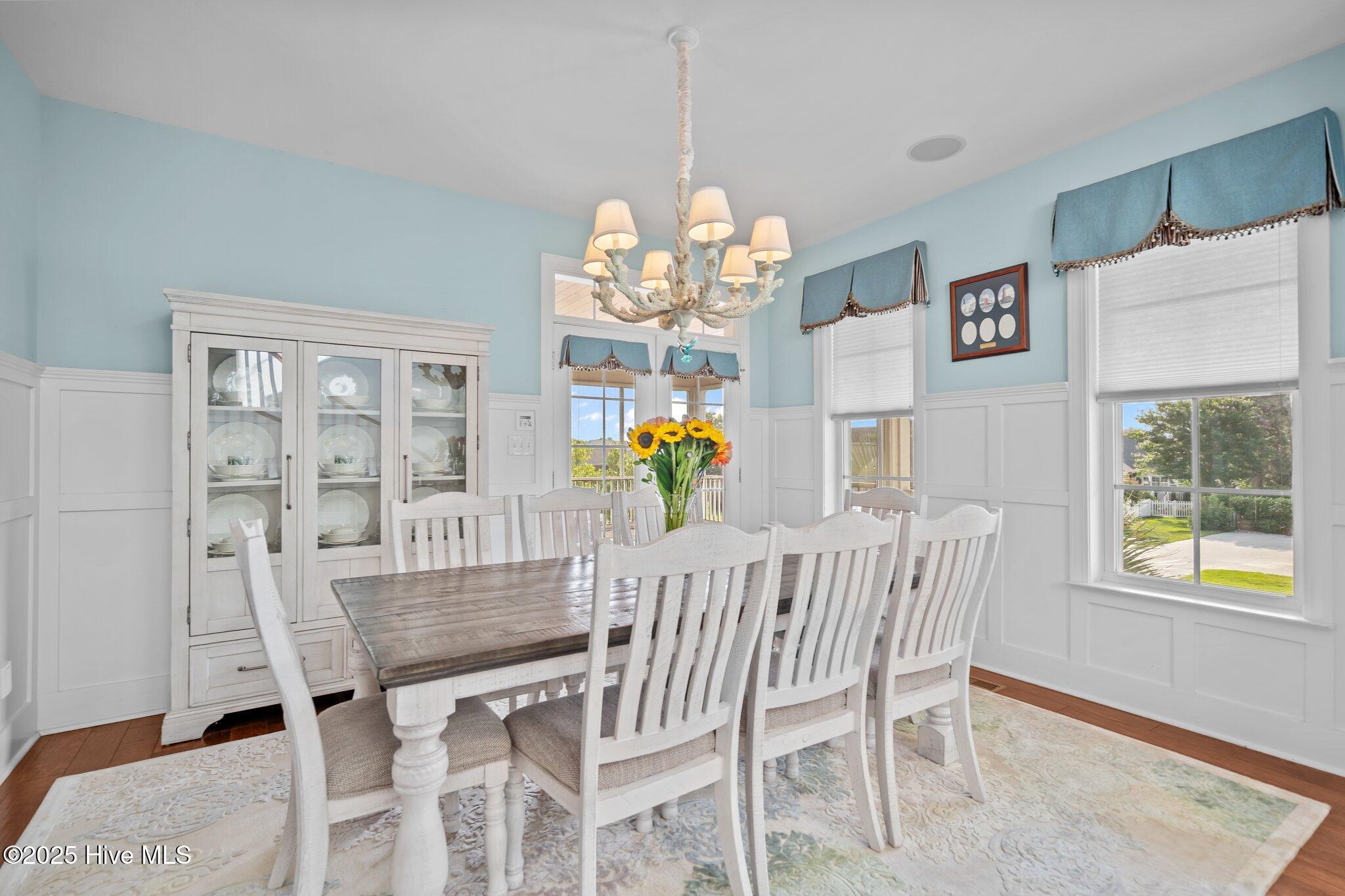 100513091 | Photo 22